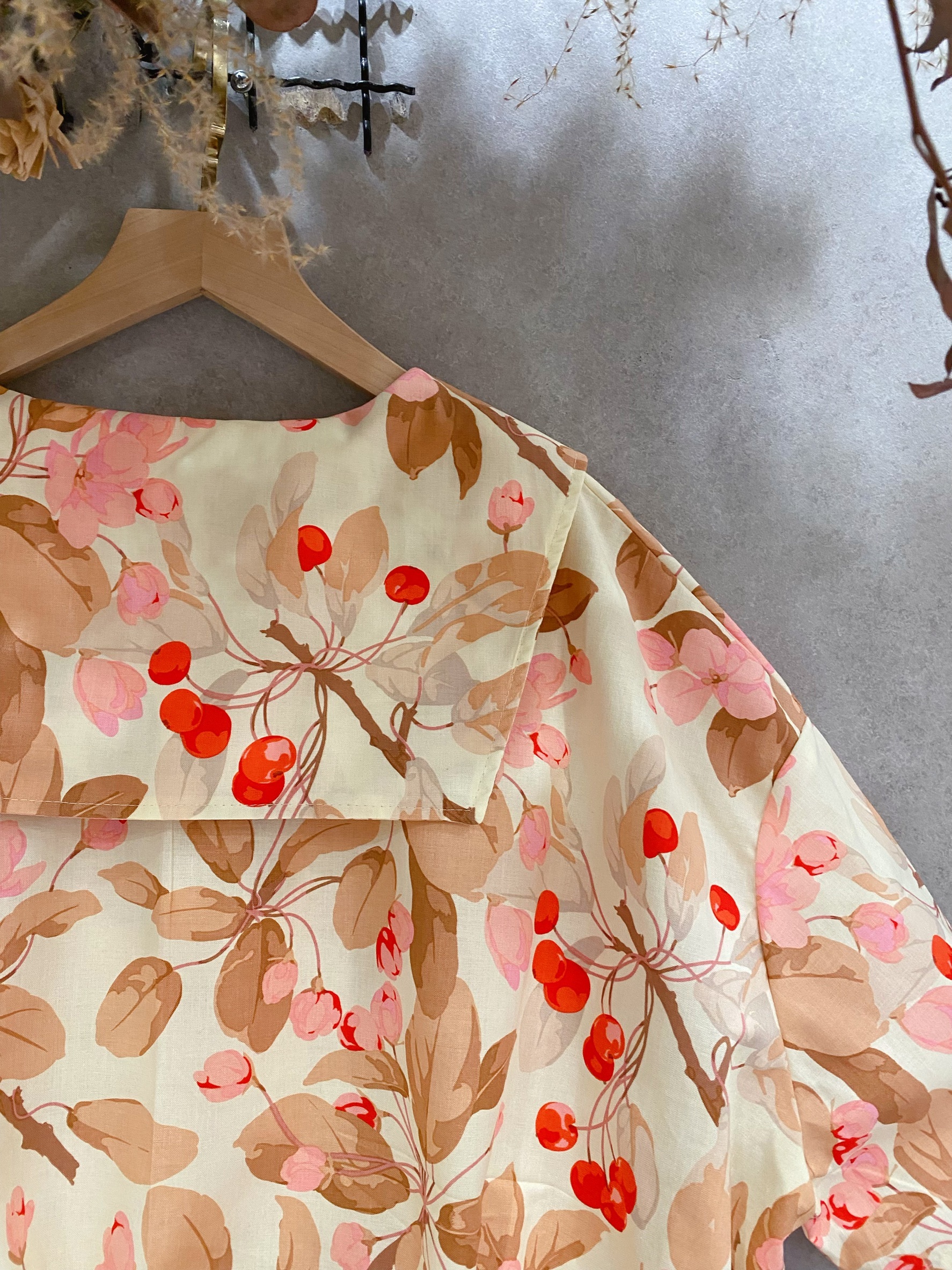 米底紅果實 媽咪海軍領綁帶短外套