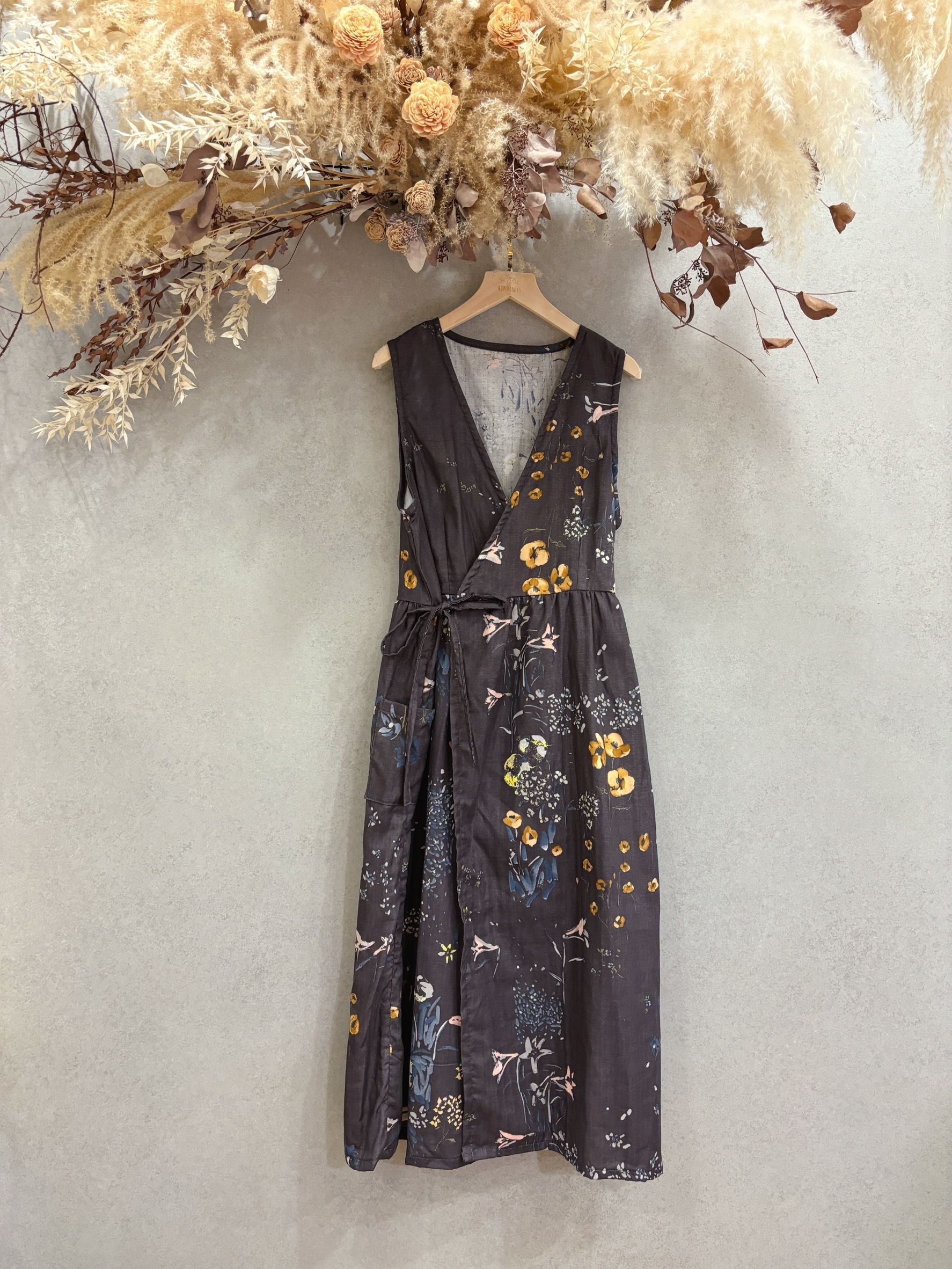 伊藤深灰底花卉 媽咪背心長罩衫洋裝