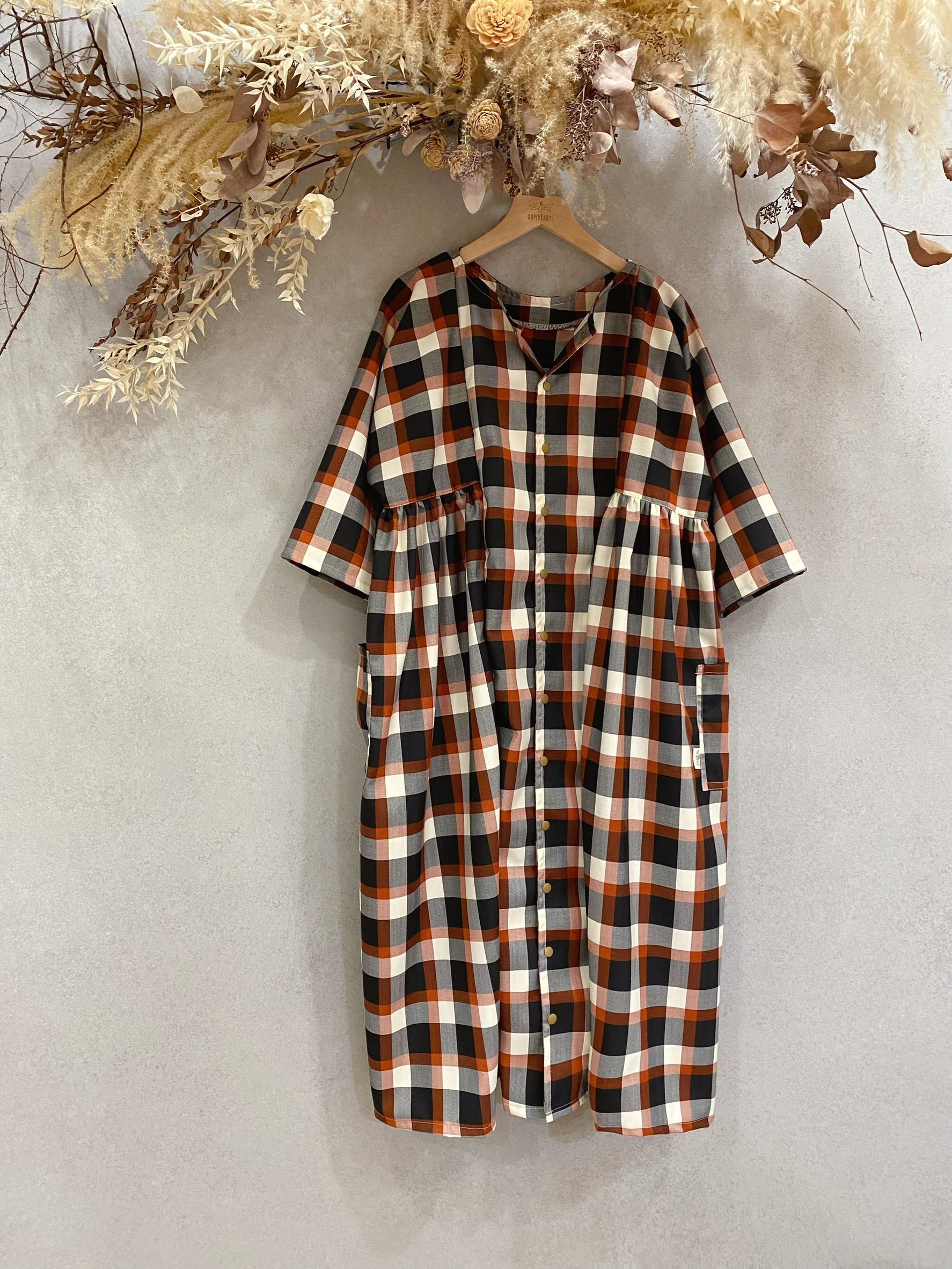 橘紅黑格 媽咪日系七分袖洋裝