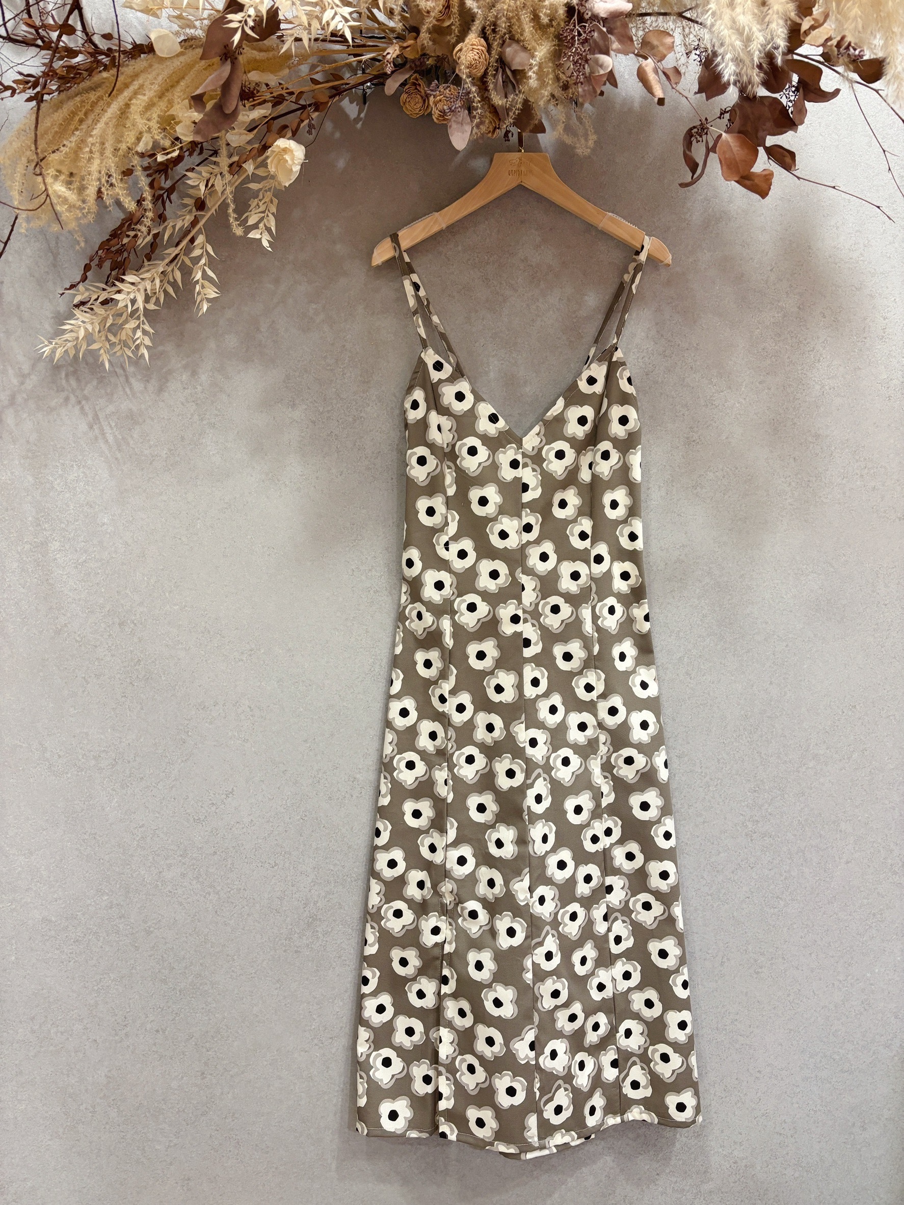 花影漫步 媽咪後交叉合身長洋裝(M)