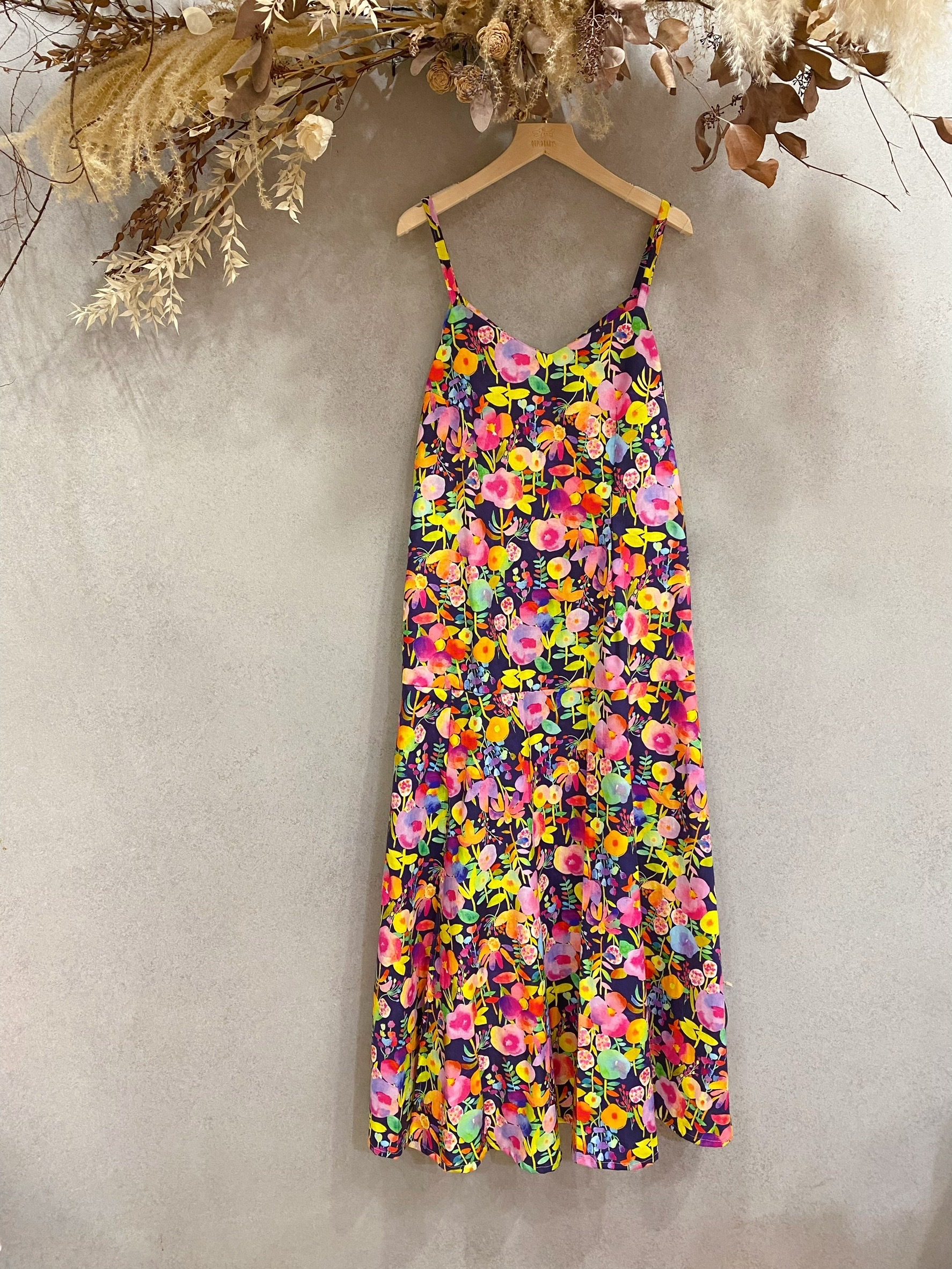 彩虹花語 媽咪開衩魚尾洋裝(M)