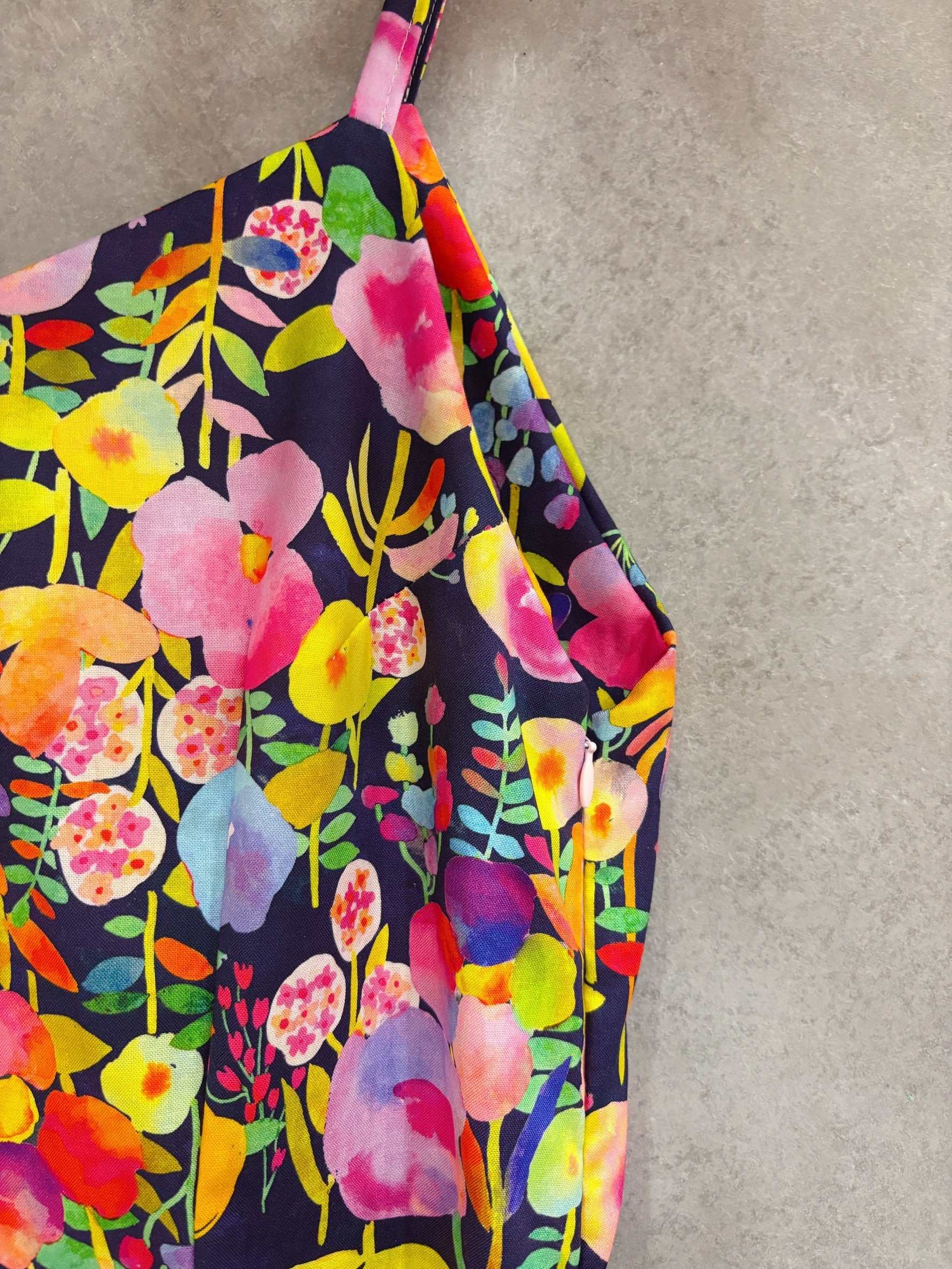 彩虹花語 媽咪開衩魚尾洋裝(M)