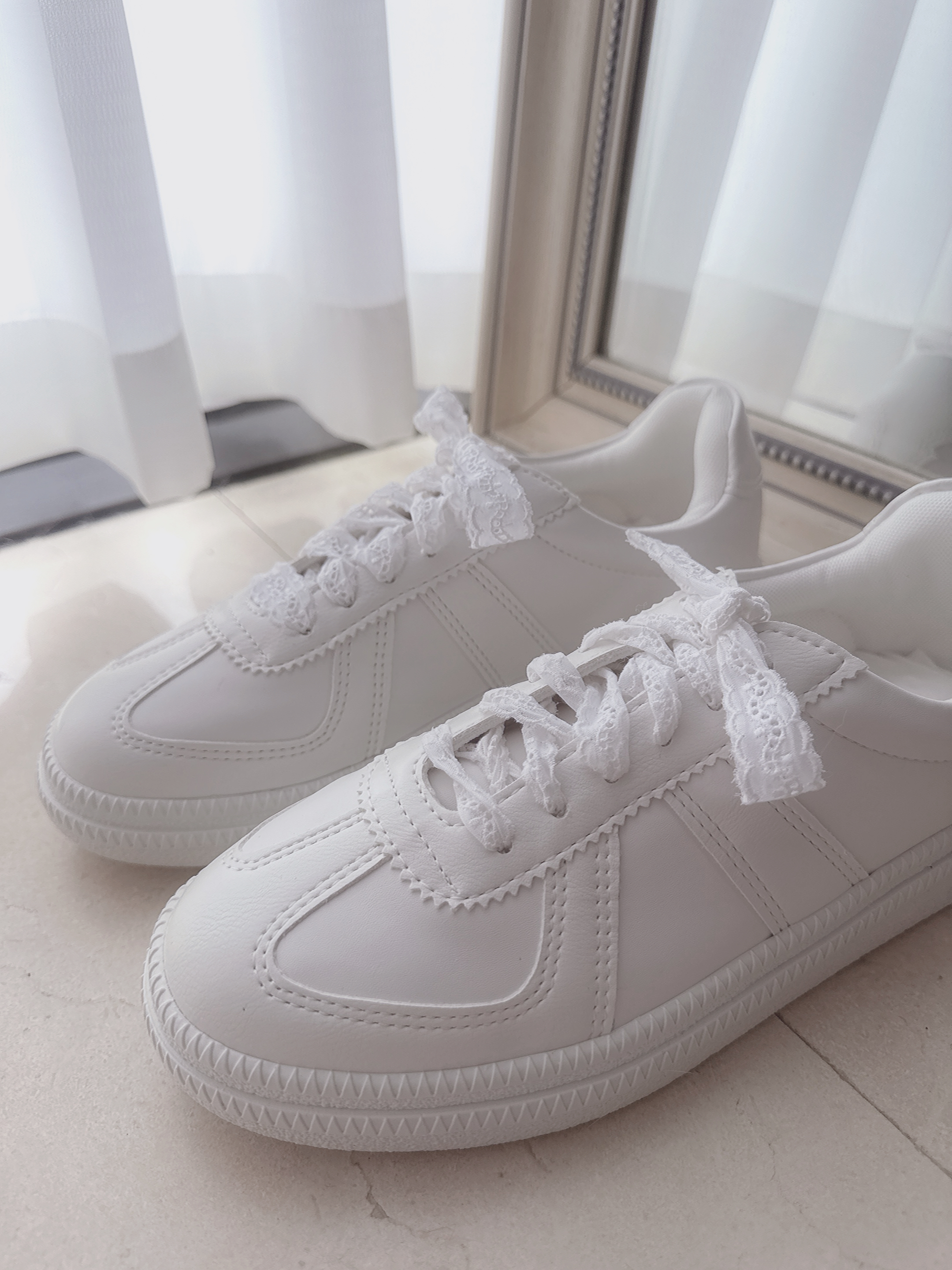 🎀 THE CROCHET RIBBON LACE WHITE GAT SNEAKER - LIVE 0524