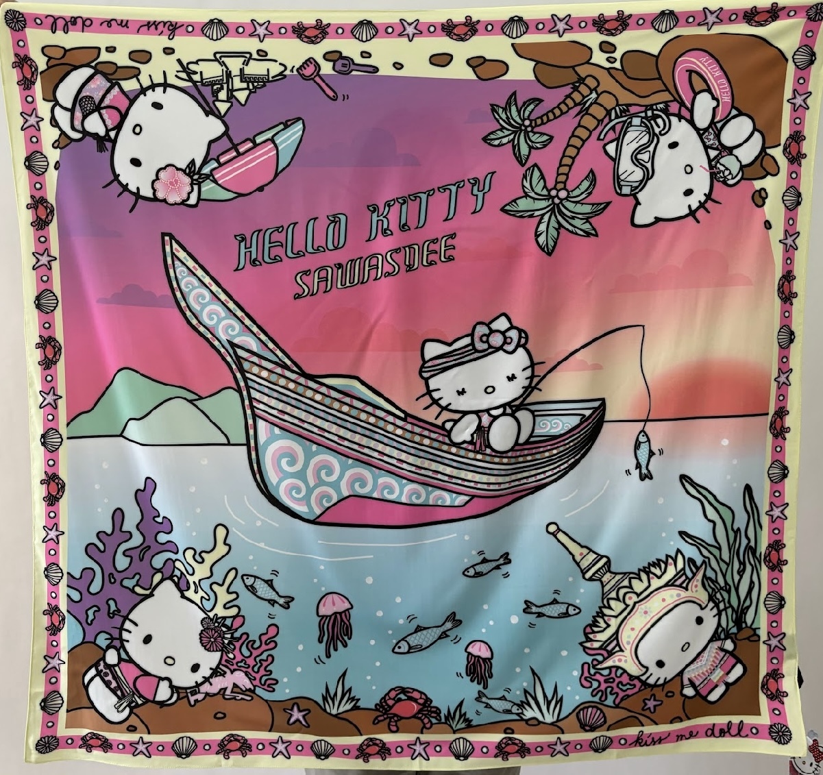 KISS ME DOLL - 真絲絲巾 ( HELLO KITTY )