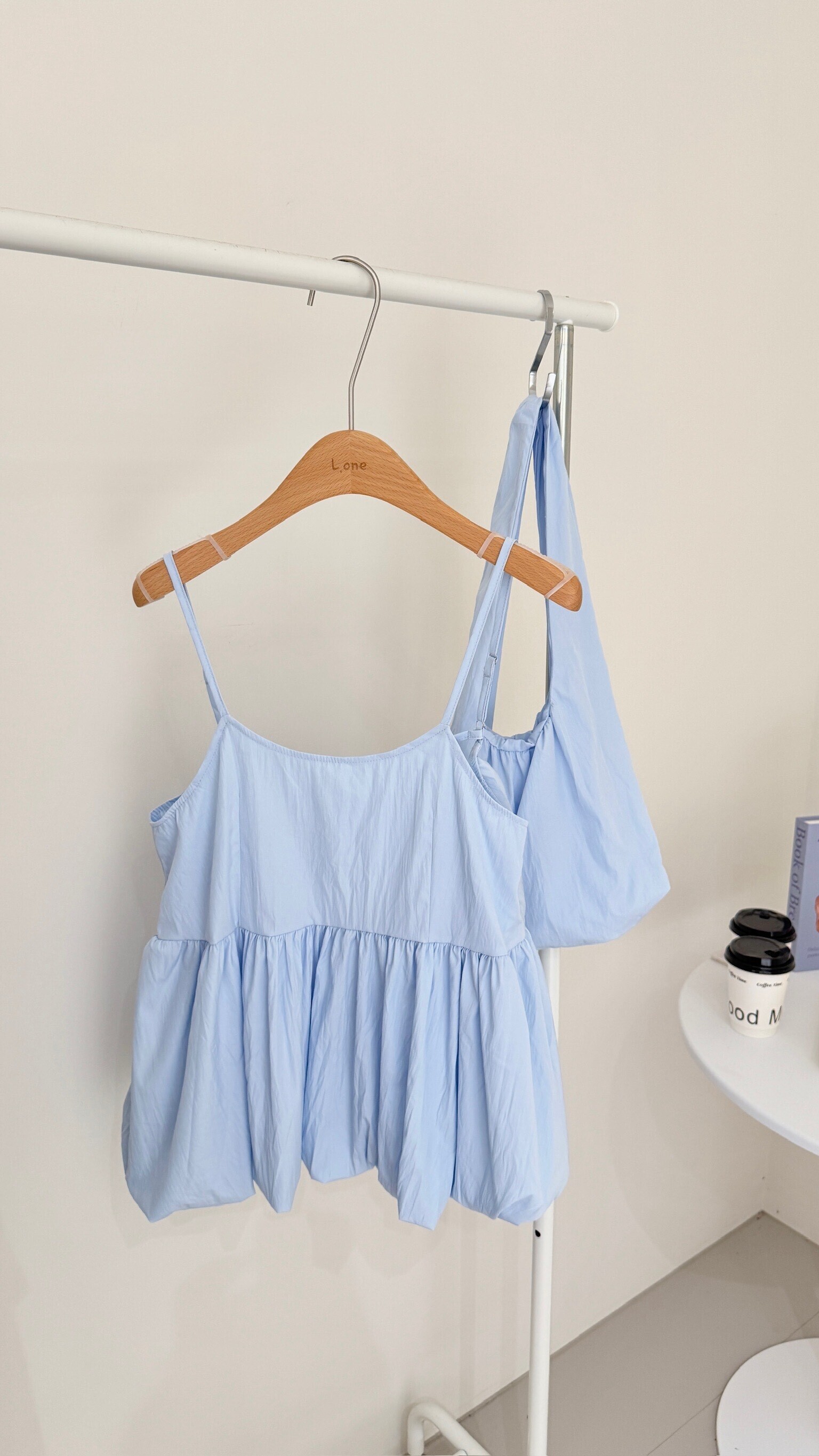 細肩花苞背心（附包包）