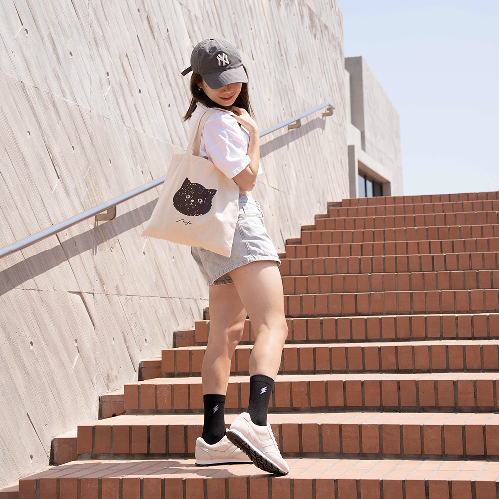 《Flash》輕壓力閃光襪-迷夜黑-中筒-M〈除臭/薄感〉