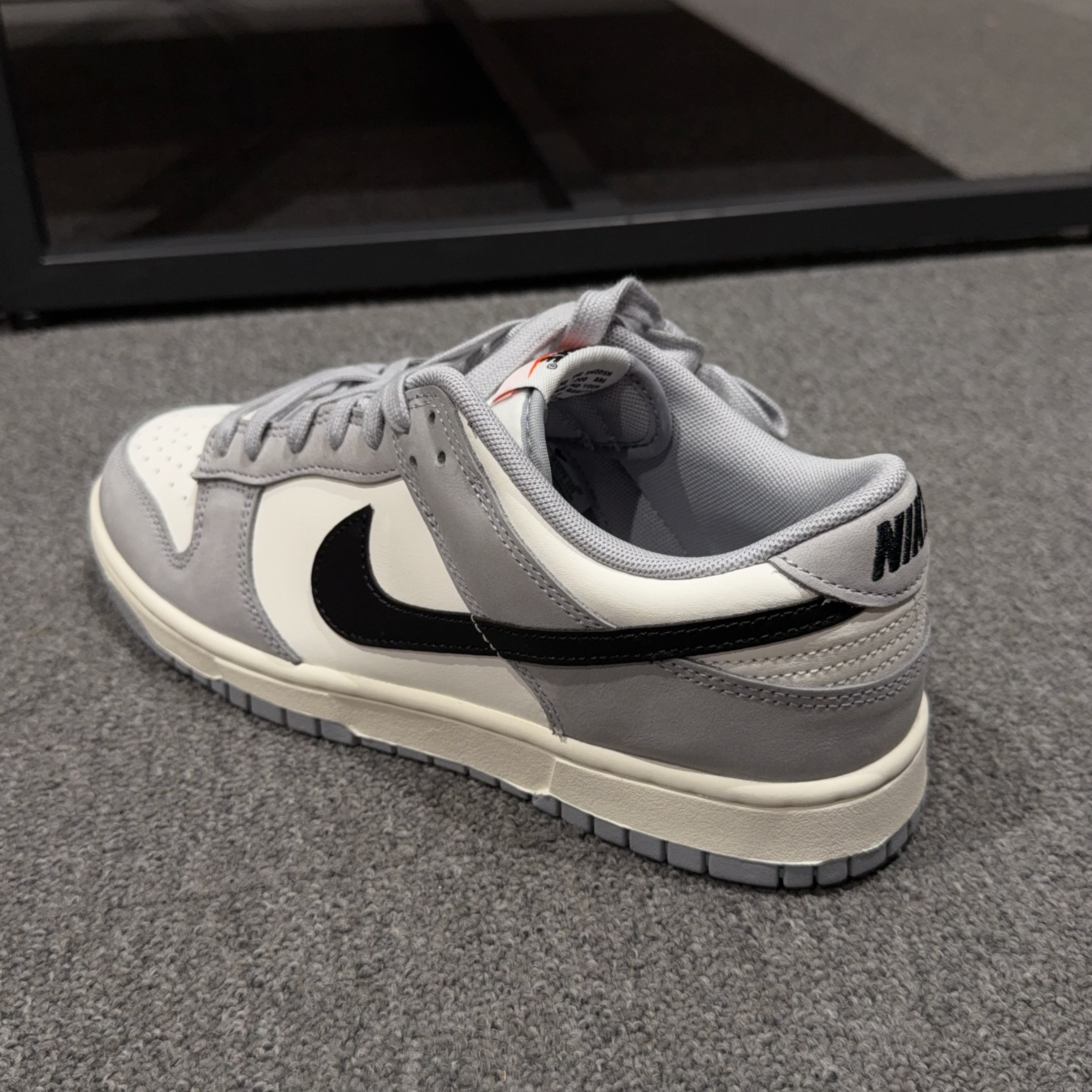 Nike Dunk Low “smoke grey” 麂皮 煙灰 灰底黑勾 ib3079-101