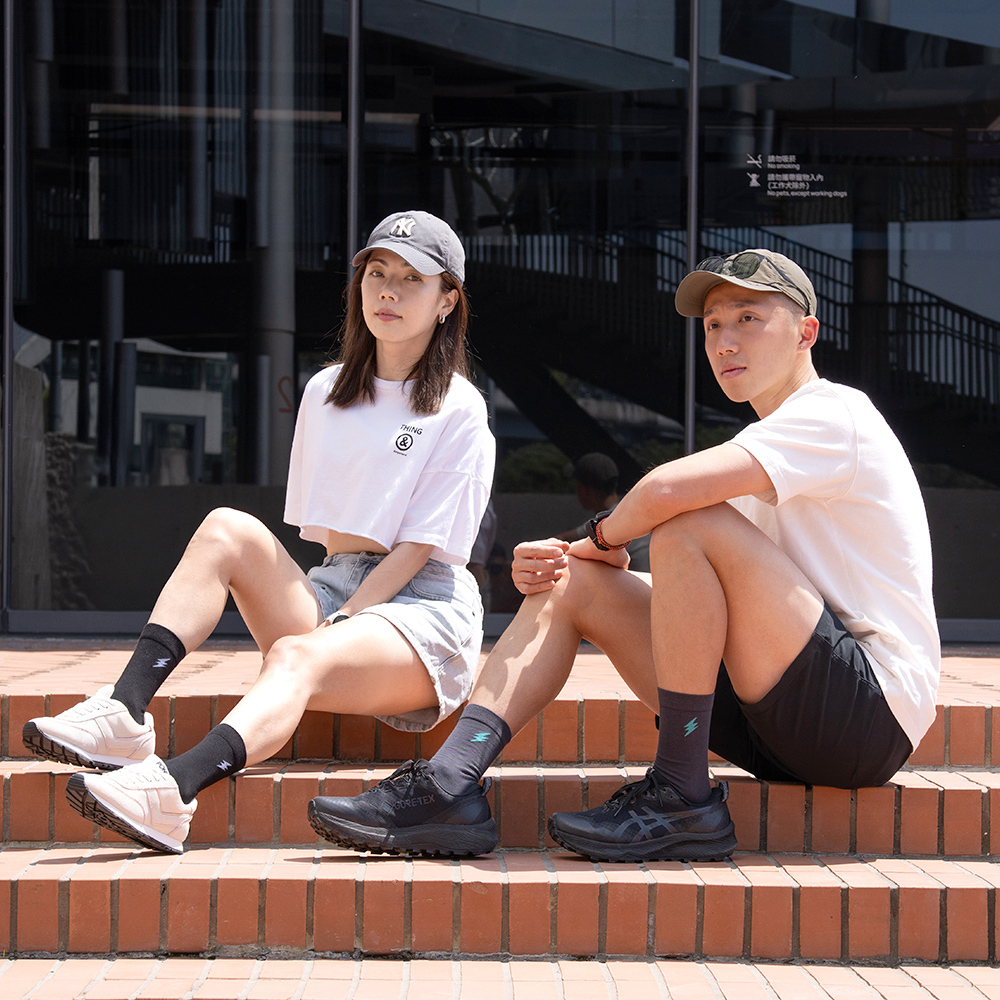 《Flash》輕壓力閃光襪-迷夜黑-中筒-M〈除臭/薄感〉