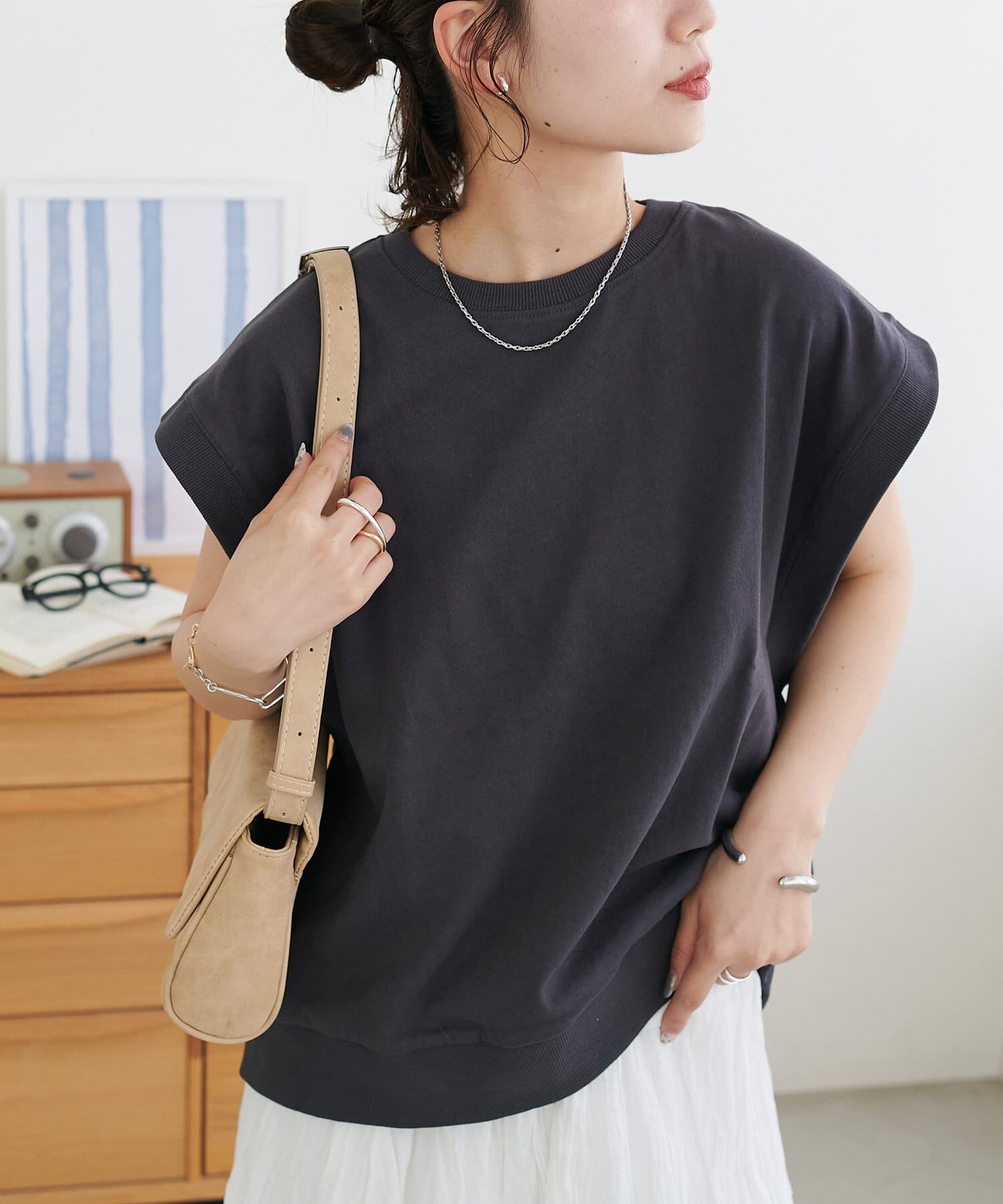 DISCOAT(ディスコート)  【WEB限定】フレンチスリーブプルオーバー炭灰（DCZ1051306A0035）