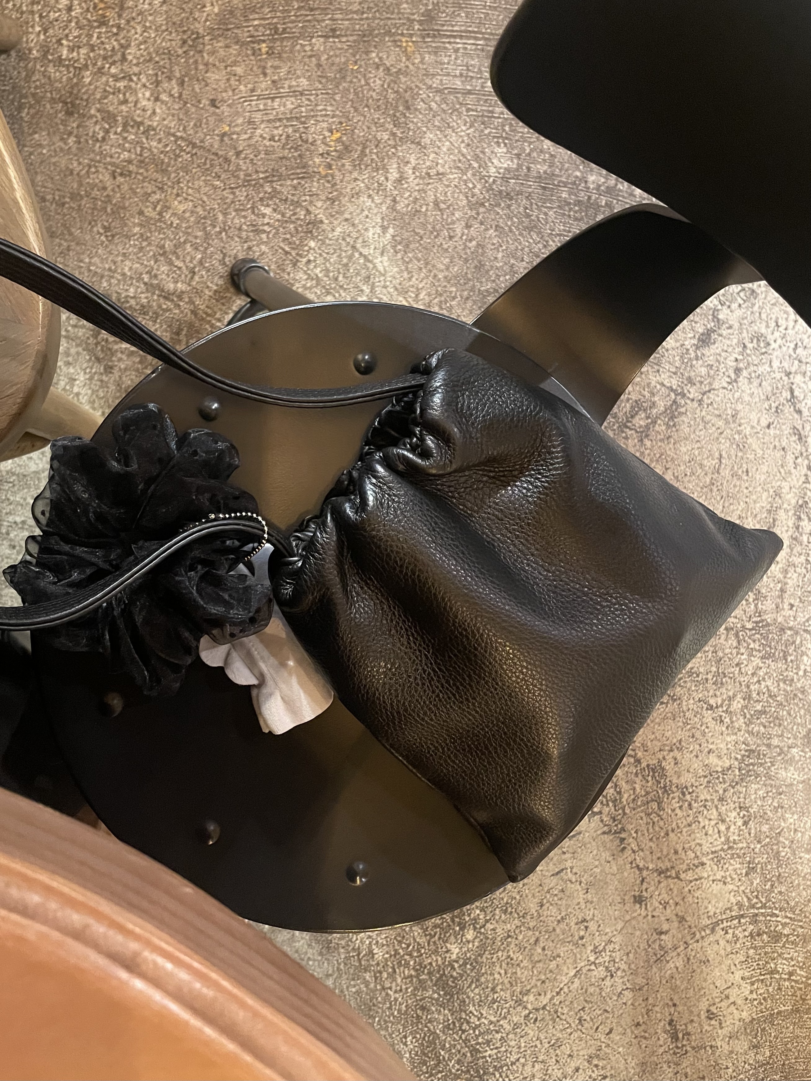 #228LC03 小黑馬ꔛ磁石扣牛皮百搭袋 (不含吊飾)