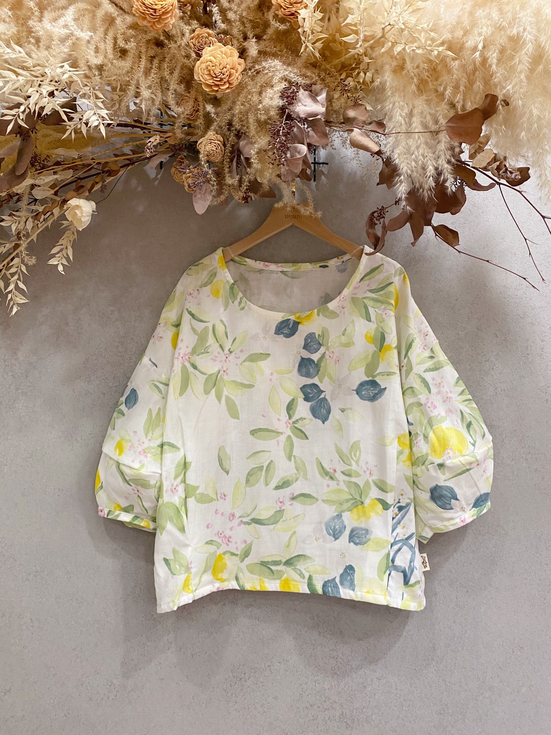 伊藤燙金綠果實花卉 鬱金香上衣