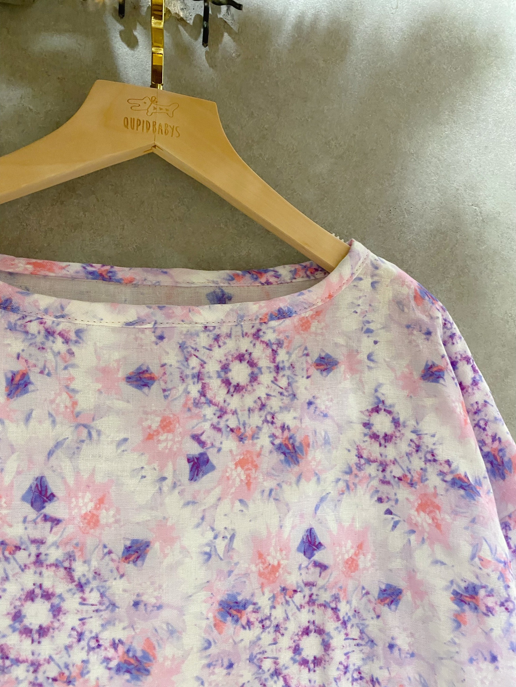 紫萬花筒 媽咪木耳袖上衣