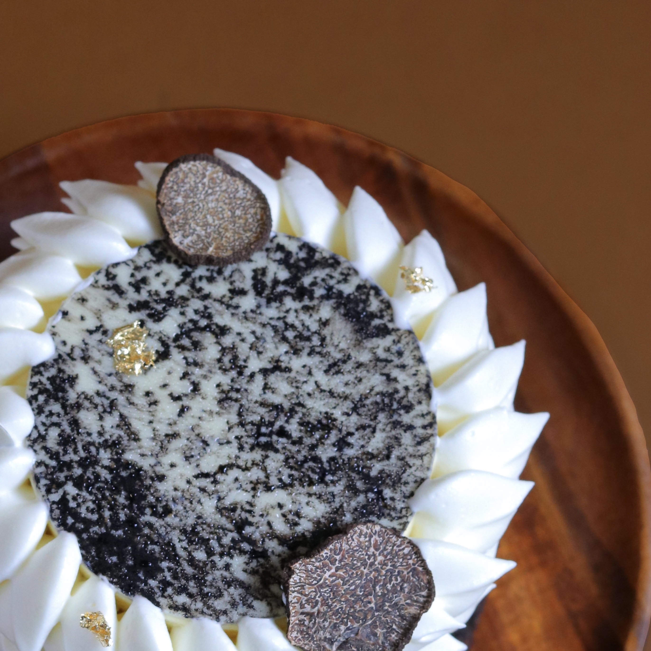 香草冧酒黑松露巴斯克蛋糕