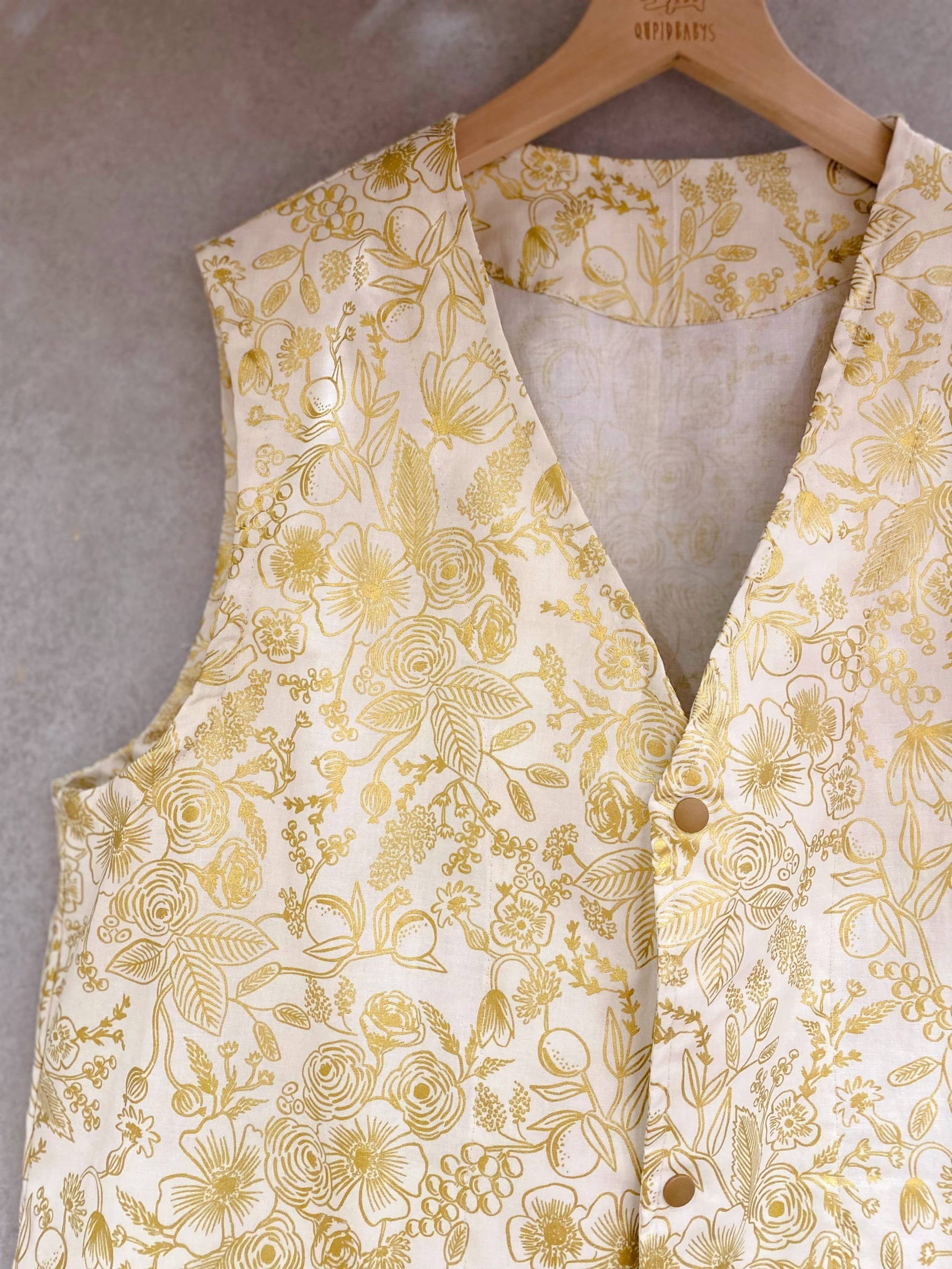 米底燙金花 媽咪復古短背心