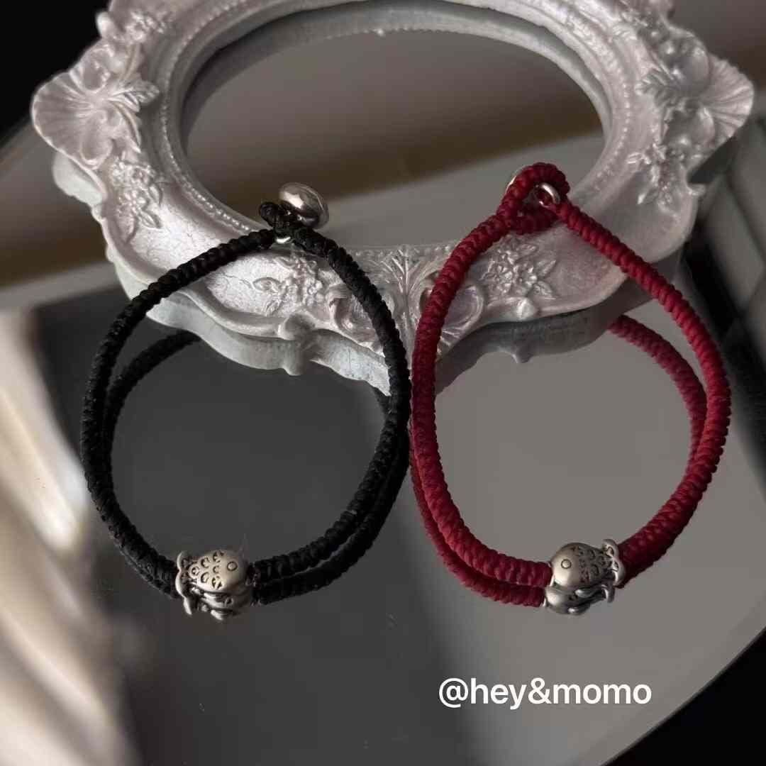 HM4359 925銀招財錦鯉小銀魚造型蜜蠟手鍊