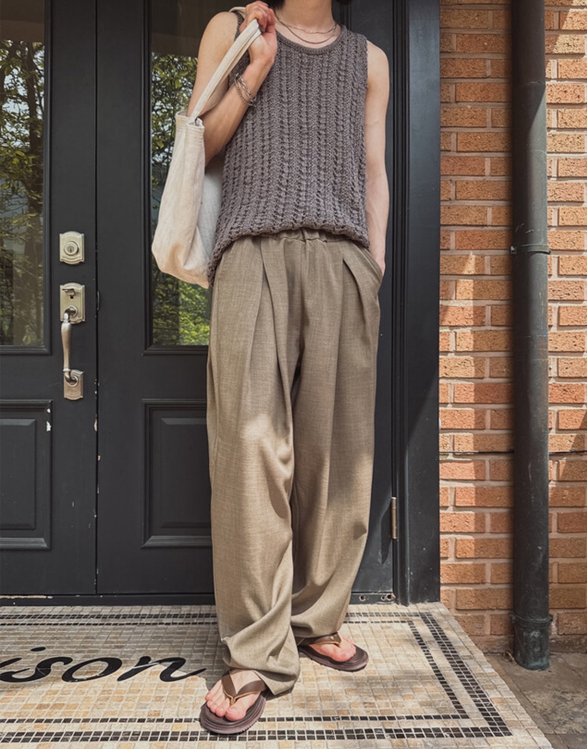 內摺設計寬版西裝長褲