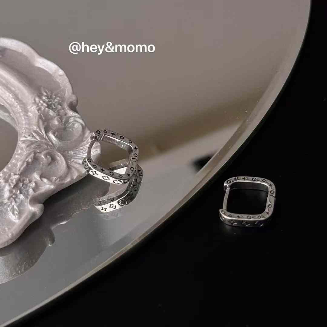 HM4335 925銀老花雕刻方形耳扣