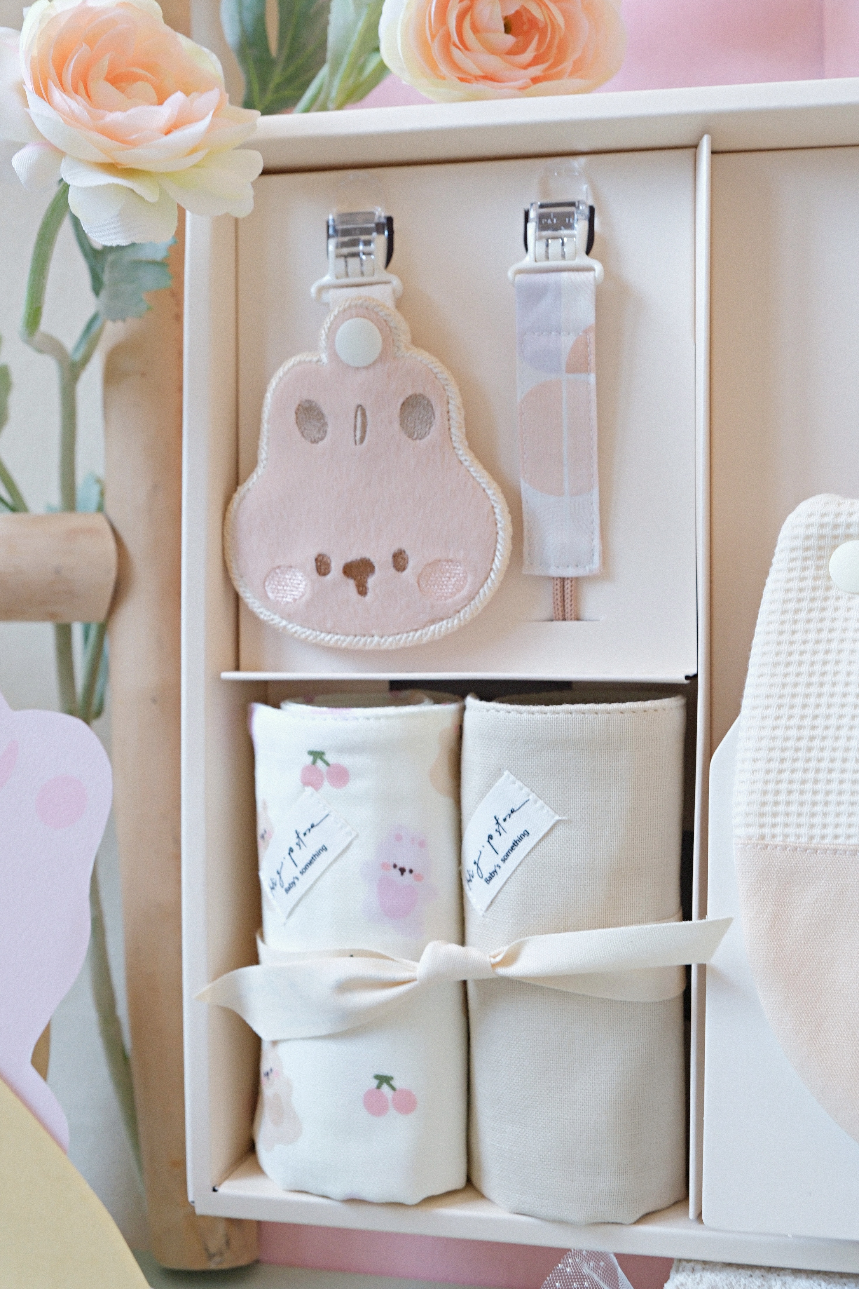 Hi Y.P store-訂製彌月禮盒組-期間限定款-刺繡軟糖熊兔（軟糖兔）