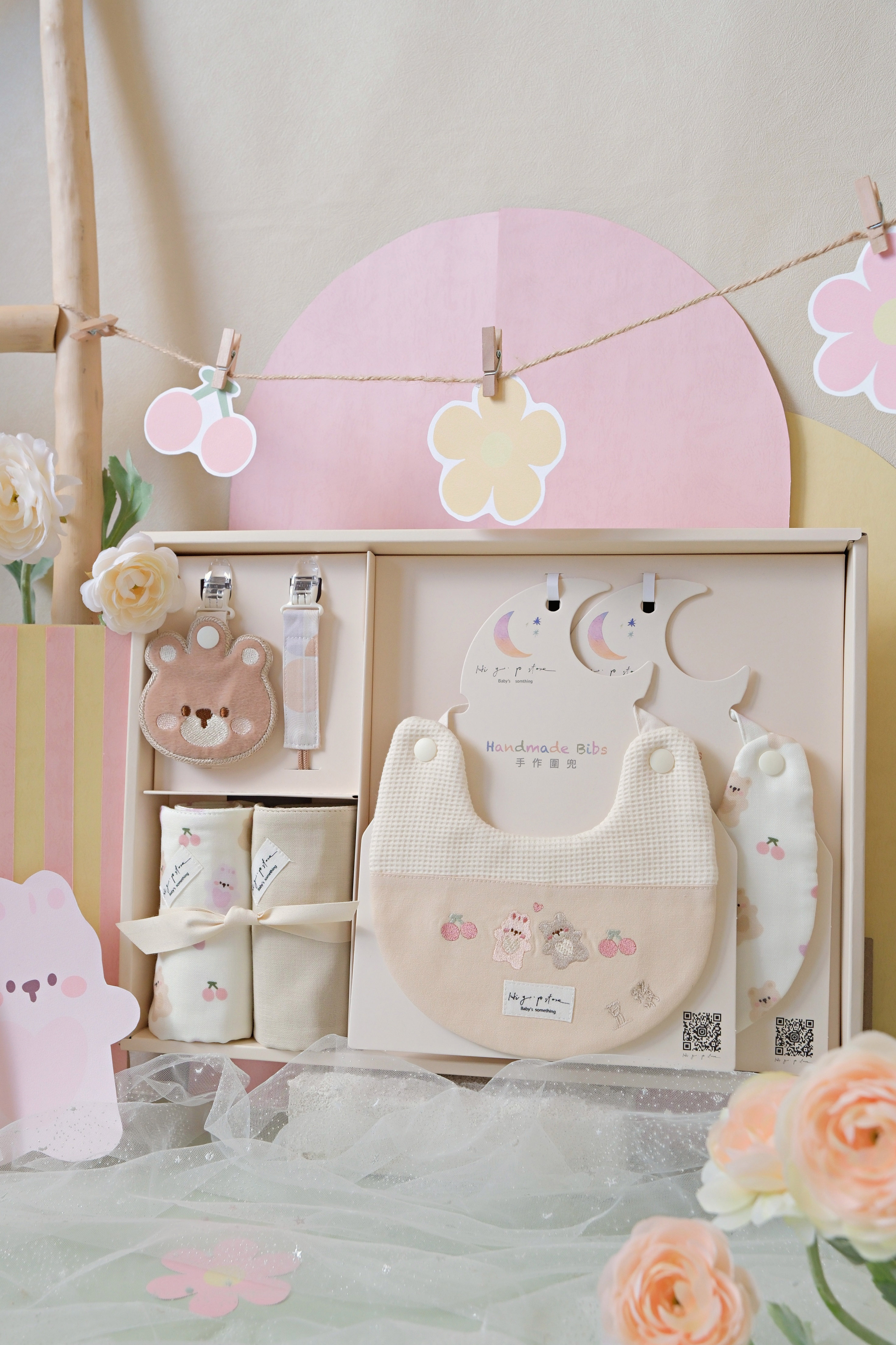 Hi Y.P store-訂製彌月禮盒組-期間限定款-刺繡軟糖熊兔（軟糖熊）