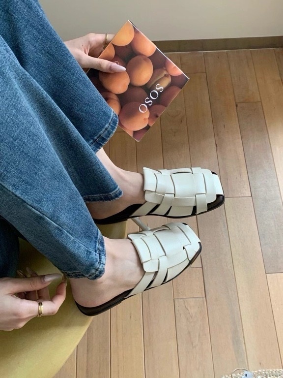 設計款編織皮穆勒拖鞋