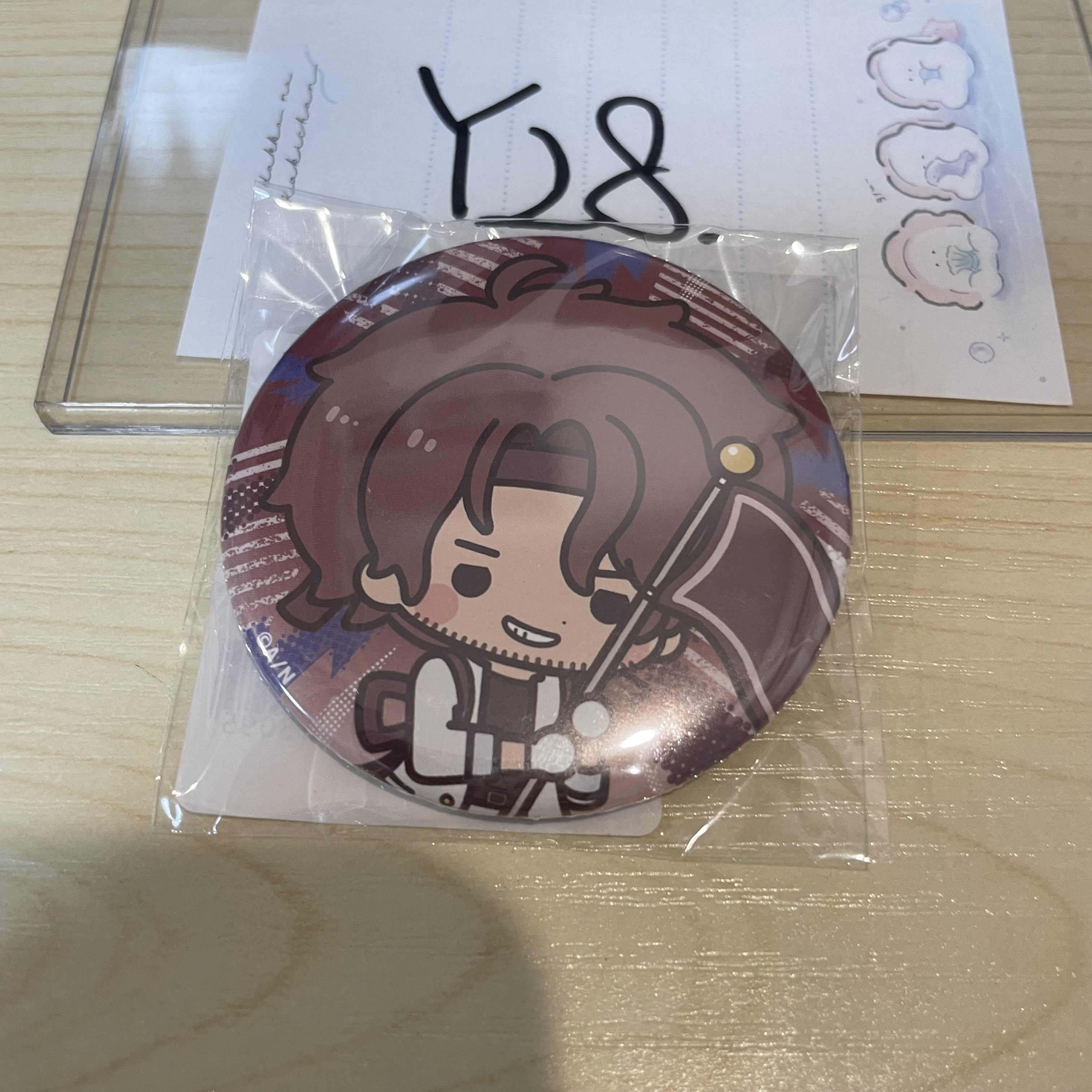 彩虹社 BELMOND 襟章                                            Y28