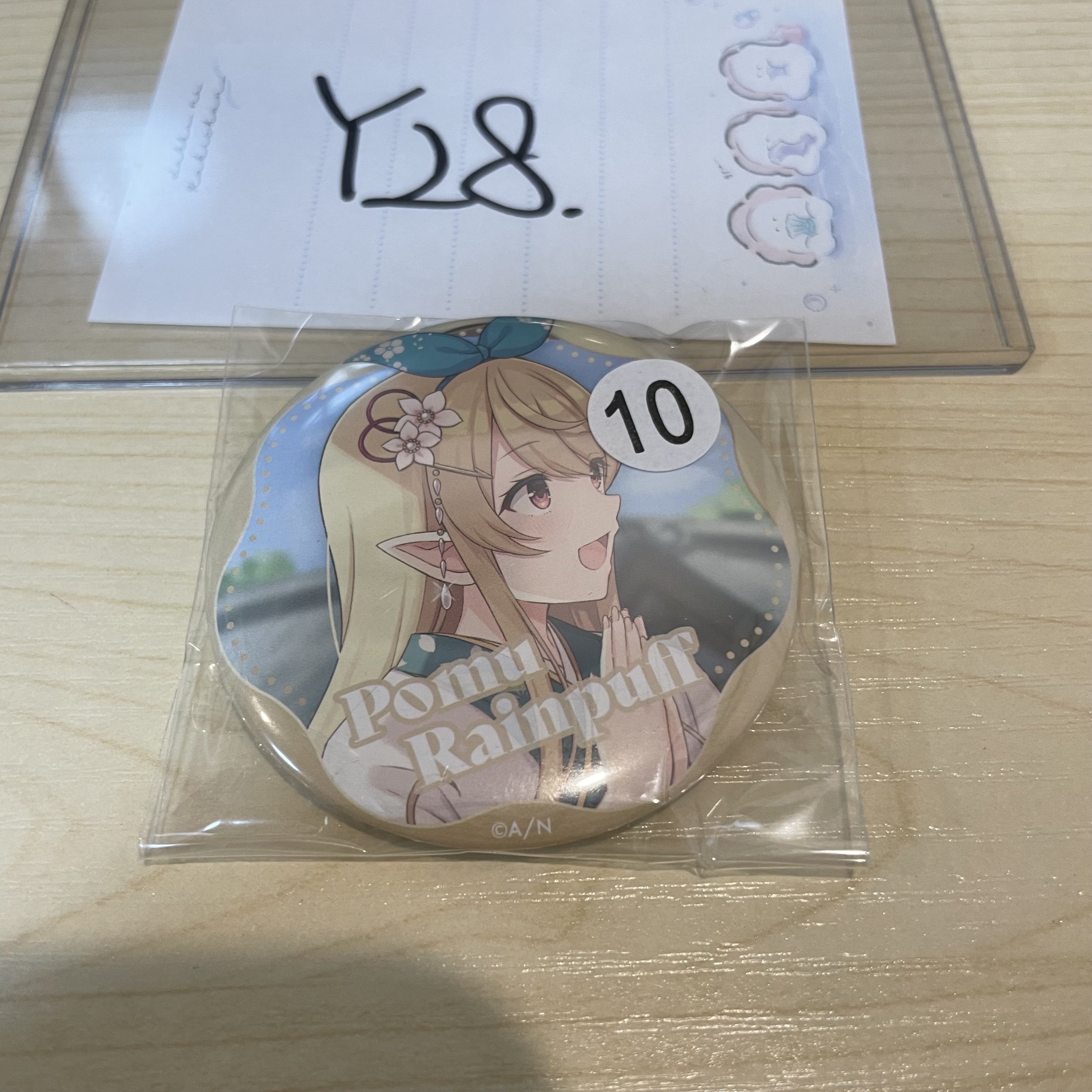 彩虹社 POMU 襟章                                            Y28