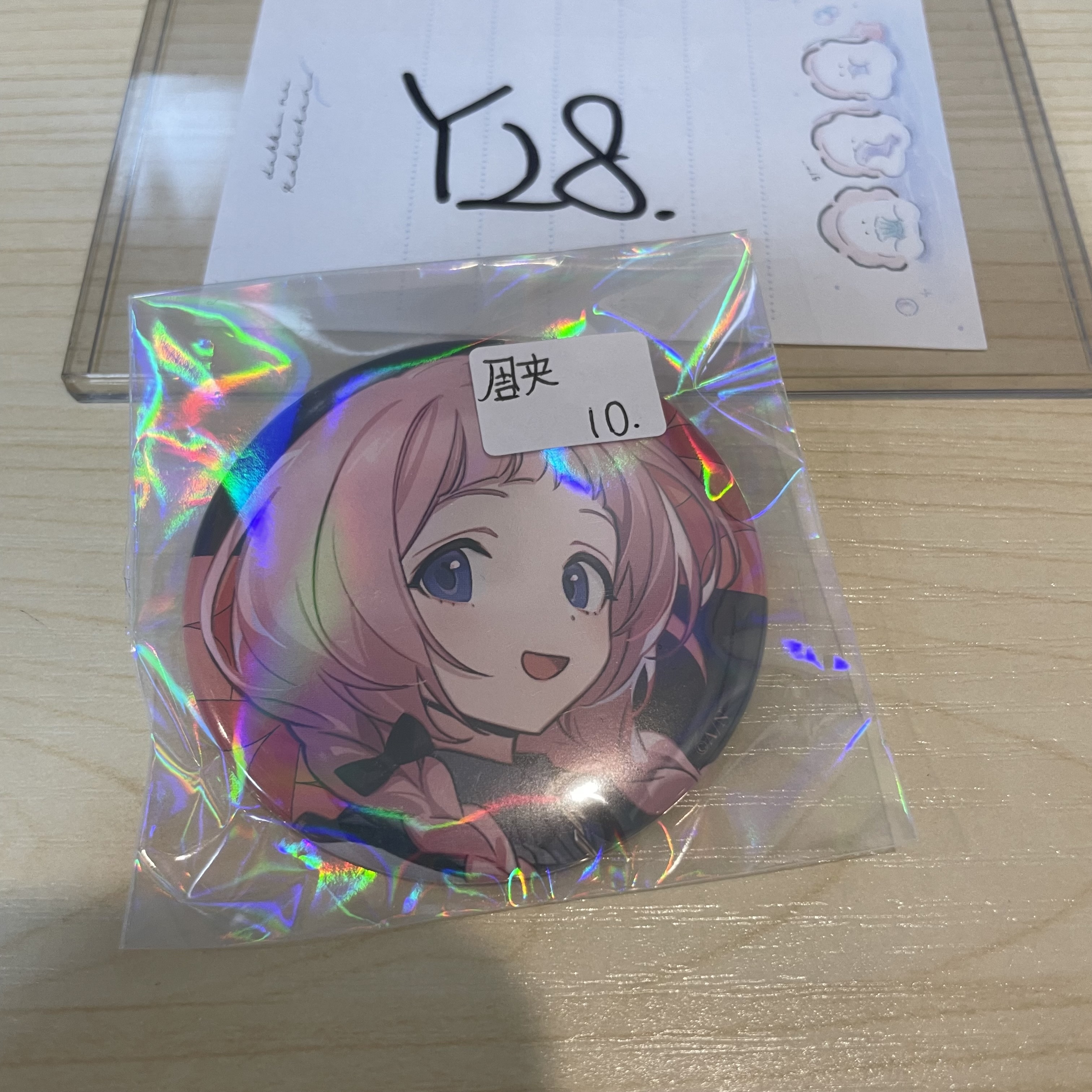 彩虹社 周央 襟章                                            Y28