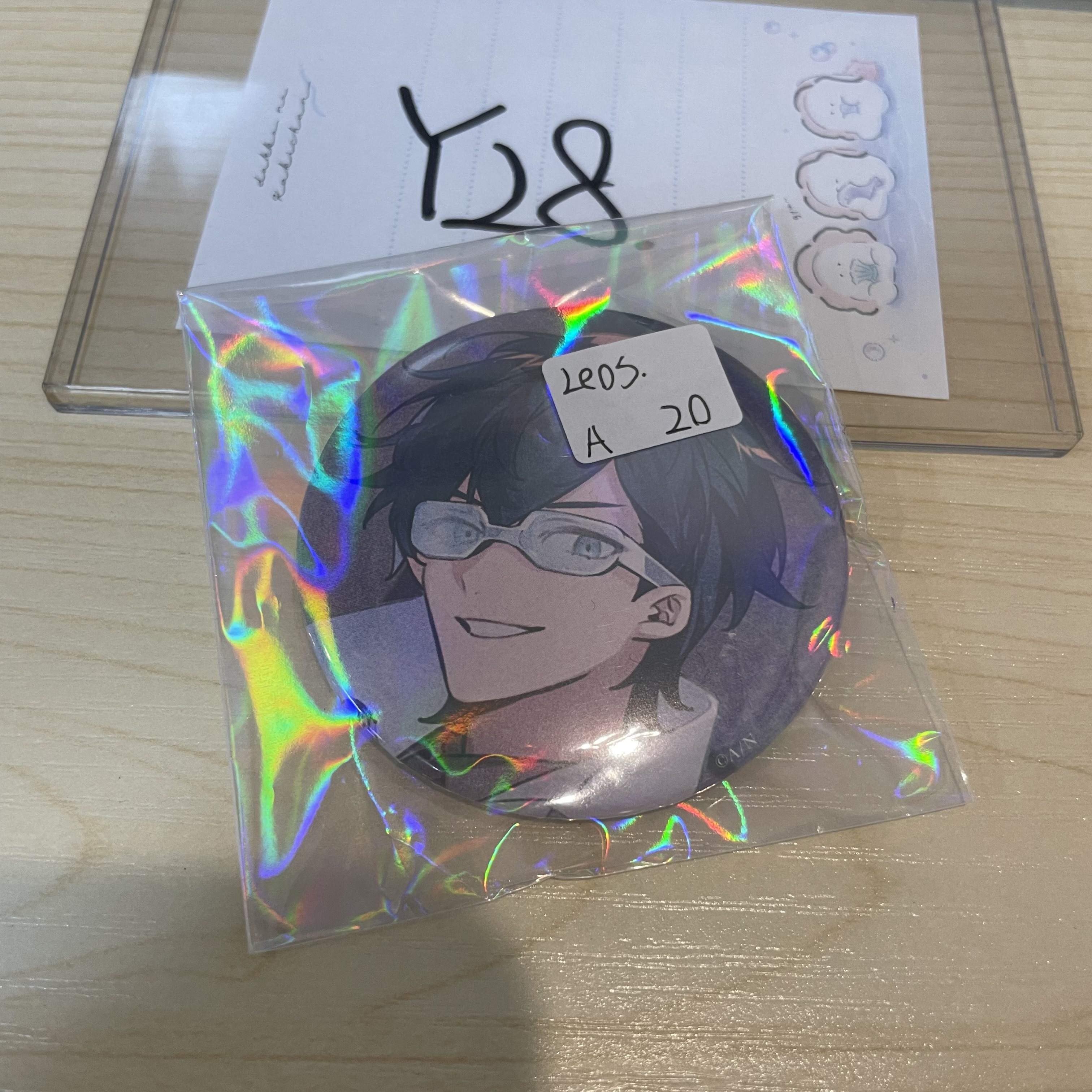 彩虹社 LEOS 襟章 A                                            Y28