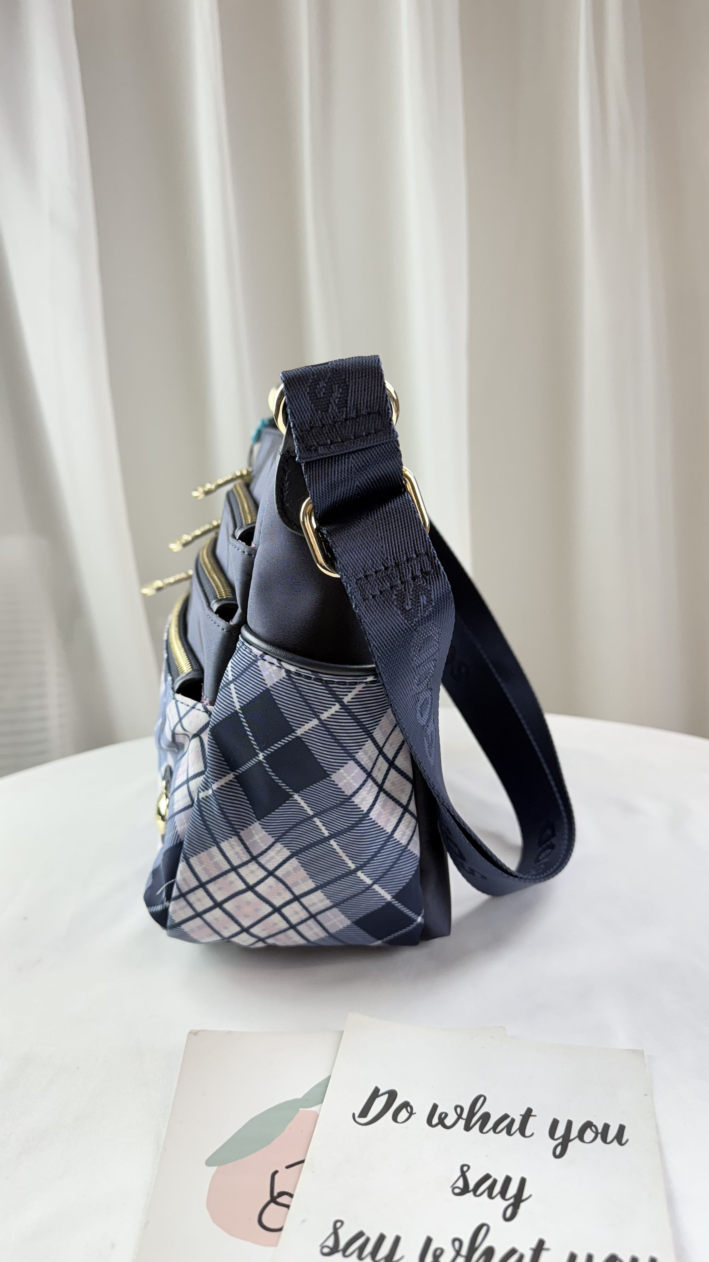 GOODS 英倫格紋藍拼色防潑水側背包 #2502