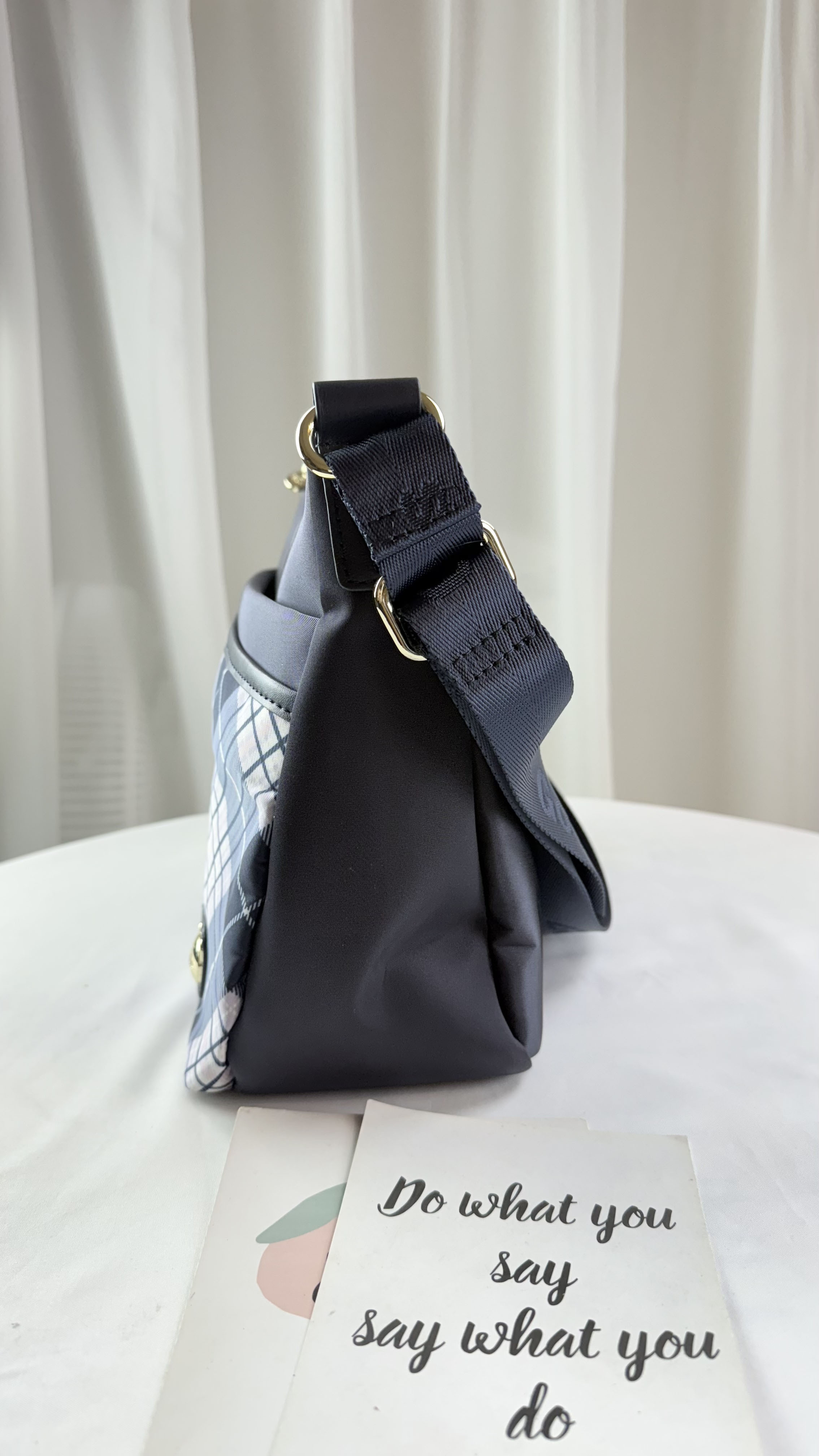 GOODS 英倫格紋藍拼色防潑水肩背包 / 側背包 #2638