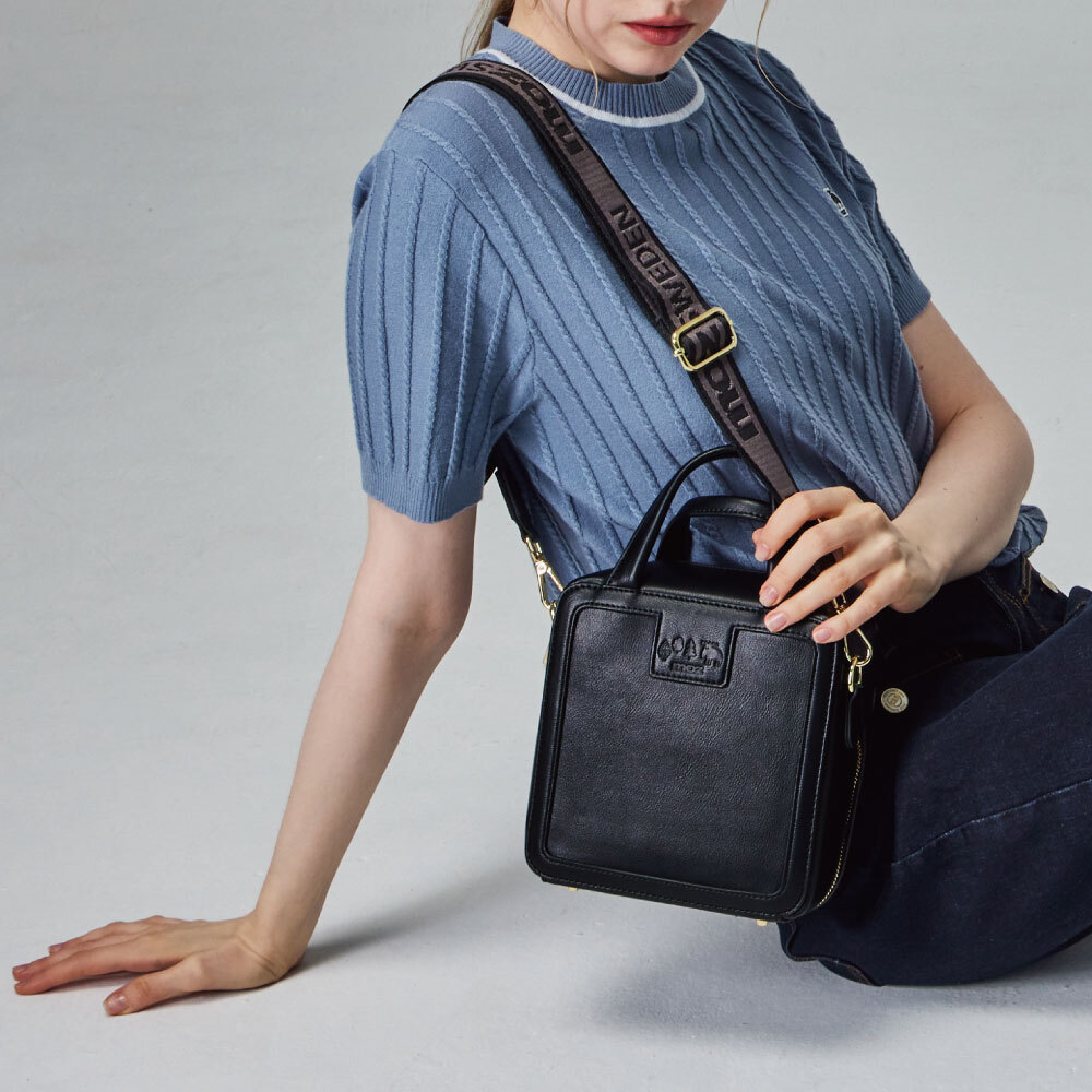 moz瑞典 駝鹿 防潑水 皮革方包(黑)