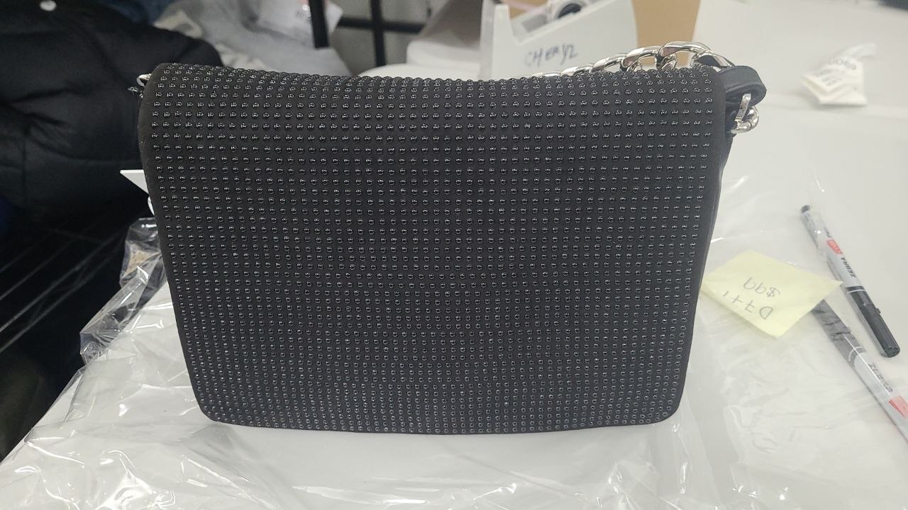 [S] DKNY BLACK/SILVER R44EMI05 DESIREE LG FLAP CROSSBODY, 732465842719 FINAL SALE (SD1355)