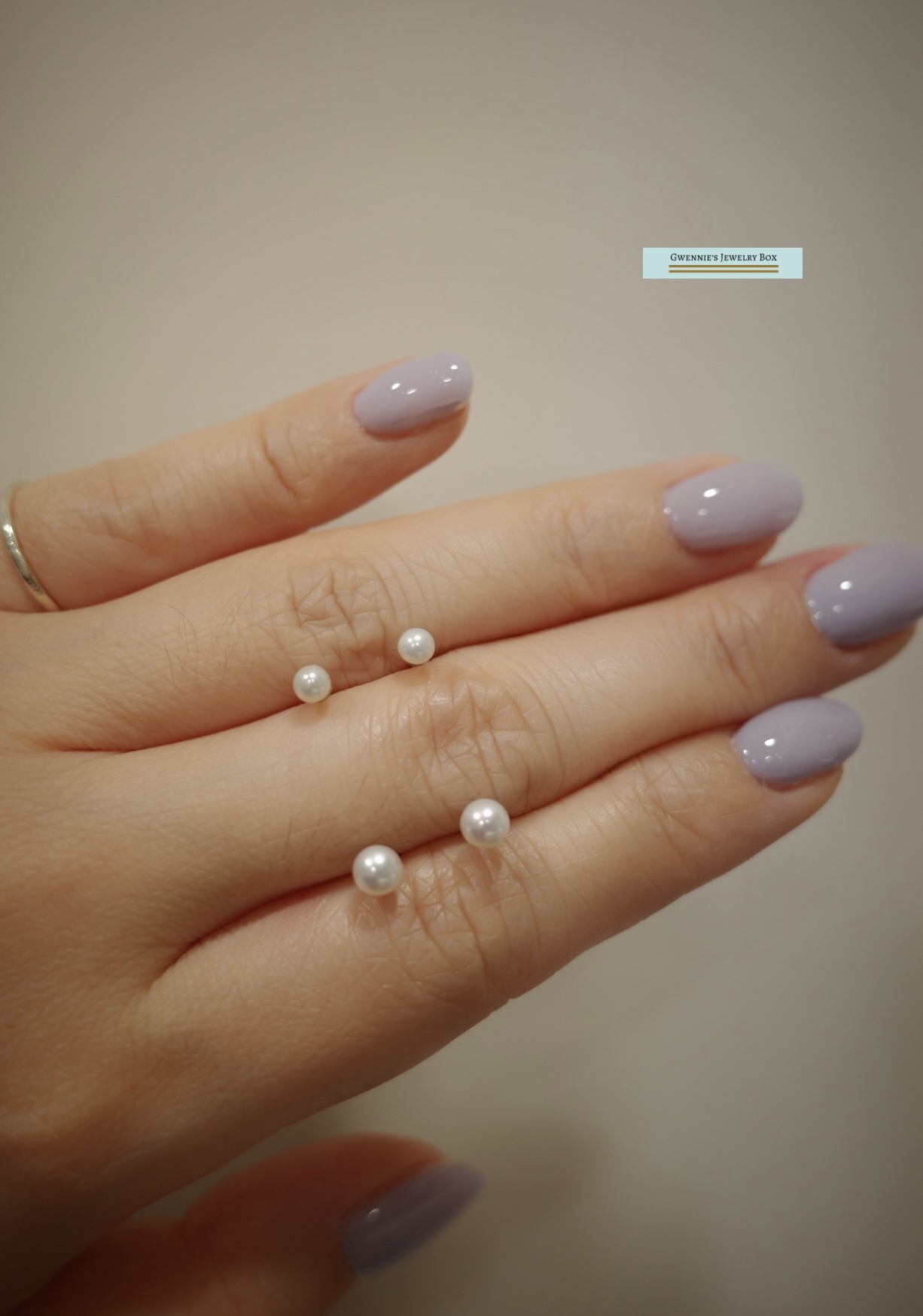 點點系列－圓珍珠耳環