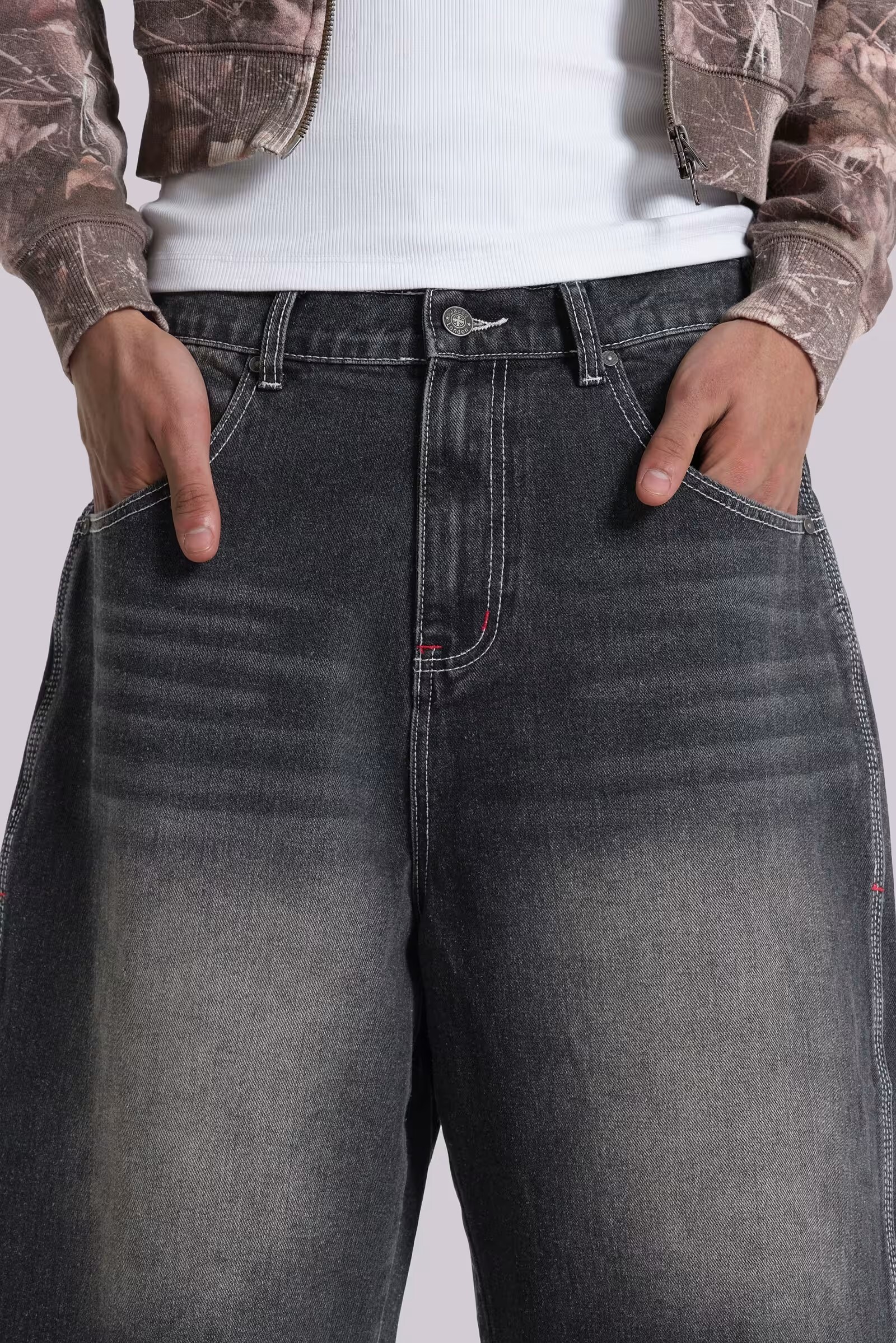 Jaded London / WASHED BLACK JUMBO JORTS