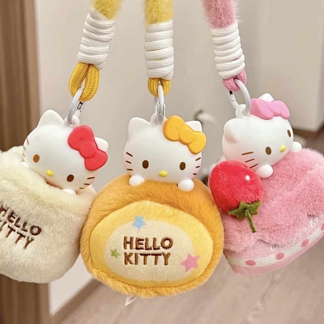 SANRIO 三麗鷗 HELLO KITTY  甜蜜工坊 盲盒 凱蒂貓 香薰 毛絨吊飾 可愛趣味/代購