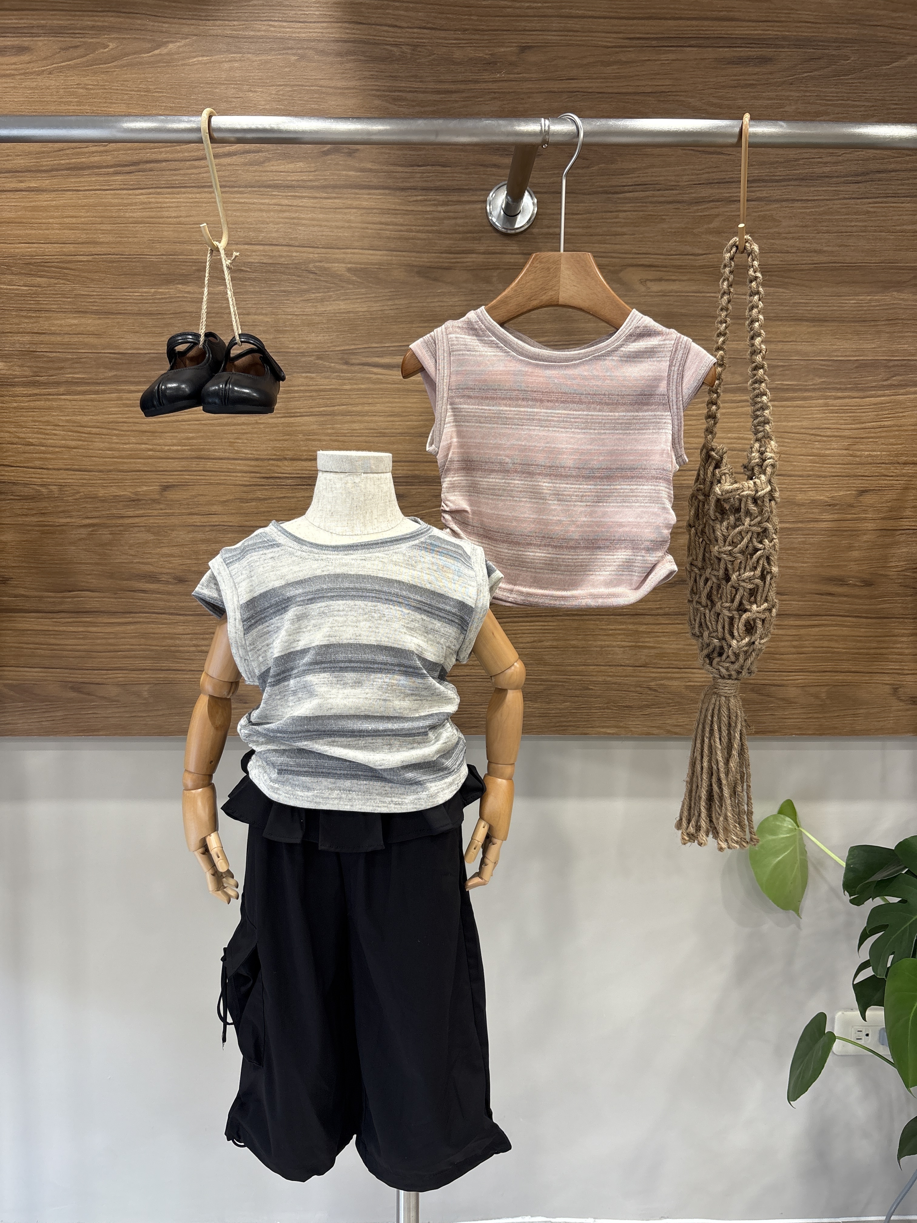 A02241假兩件挖背上衣