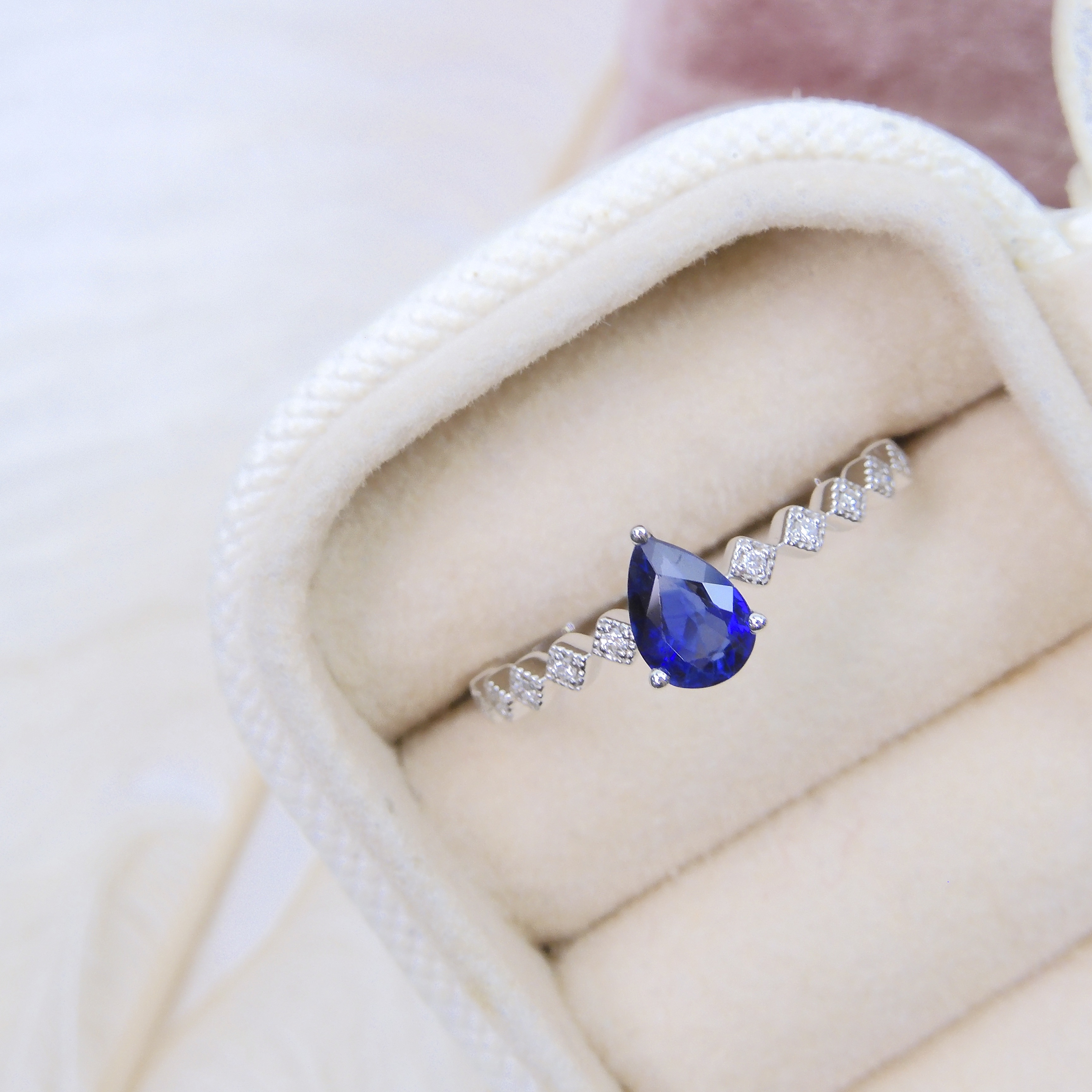 18K金 0.53ct 藍寶石戒指