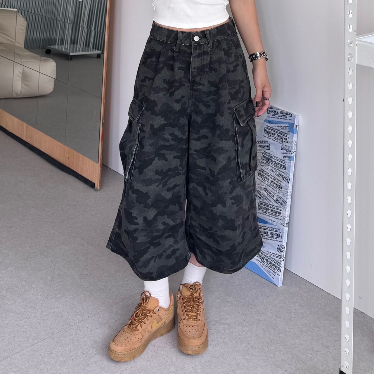 反差文學 迷彩打折七分褲