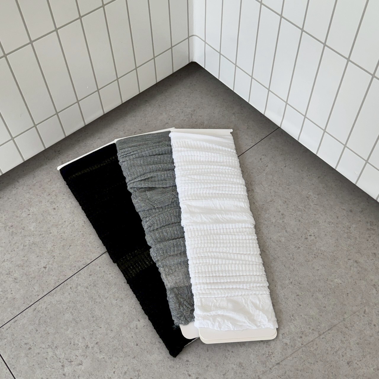 響應夏季 透膚薄料泡泡襪/袖套