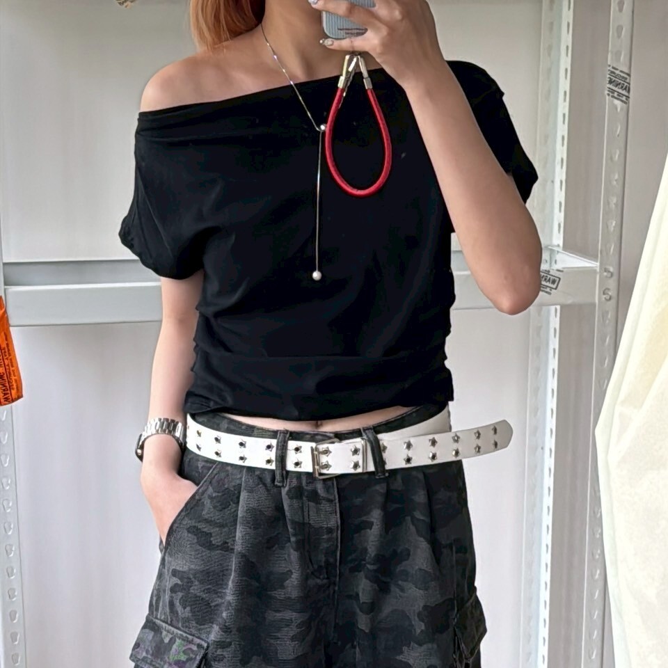 比例拿捏 星型孔寬皮帶