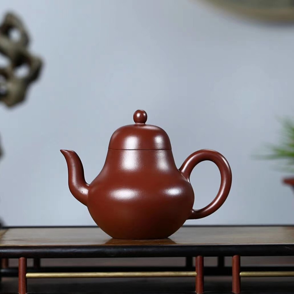 【思亭】-- 視整體造型比例恰當，和諧有大度之氣。