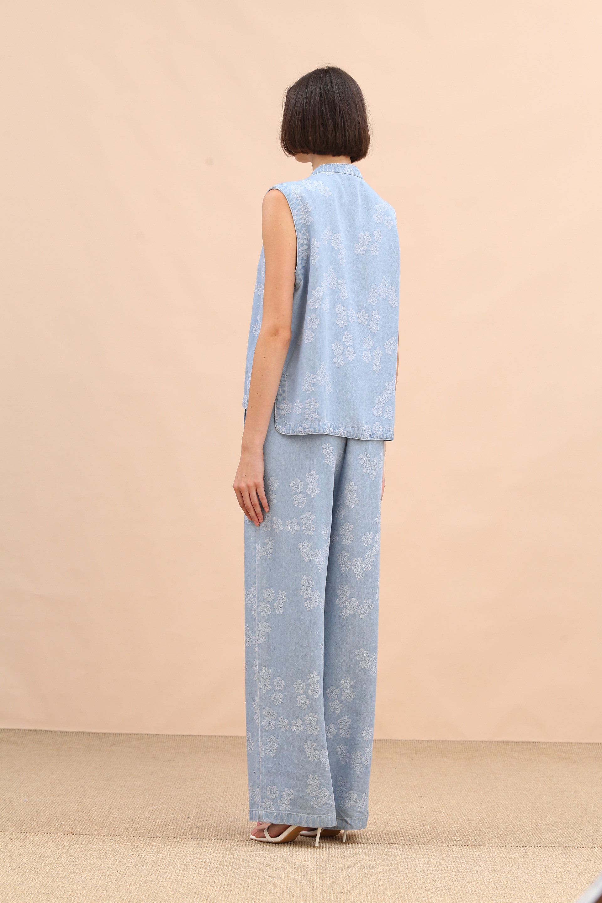 BE10303Y1 蝶戀花新中式背心