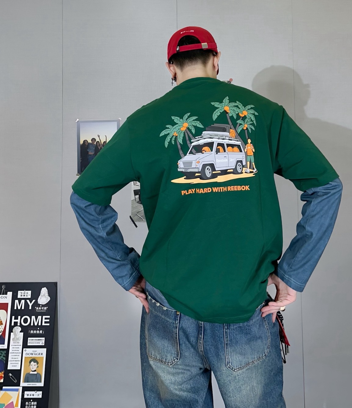 Reebok 純色寬鬆圓領短袖T恤（綠色）