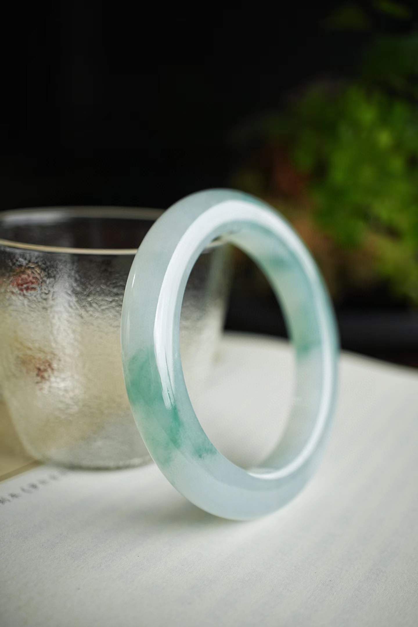 59876 54.6mm高冰飄花翡翠正圈手鐲 (54-56)