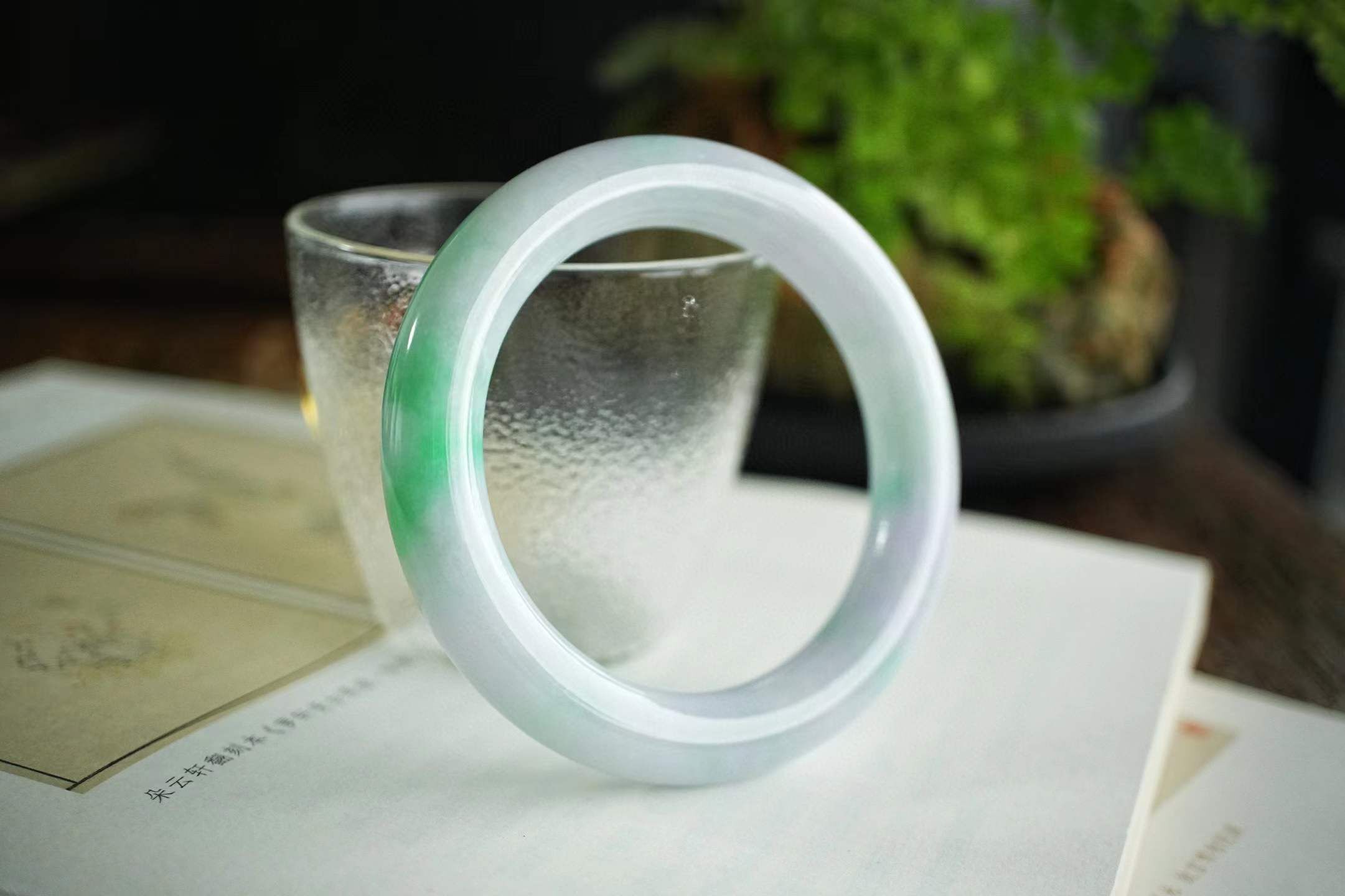 冰糯春帶彩翡翠正圈手鐲,天然翡翠A玉, 緬甸玉, Jade, Jadeite