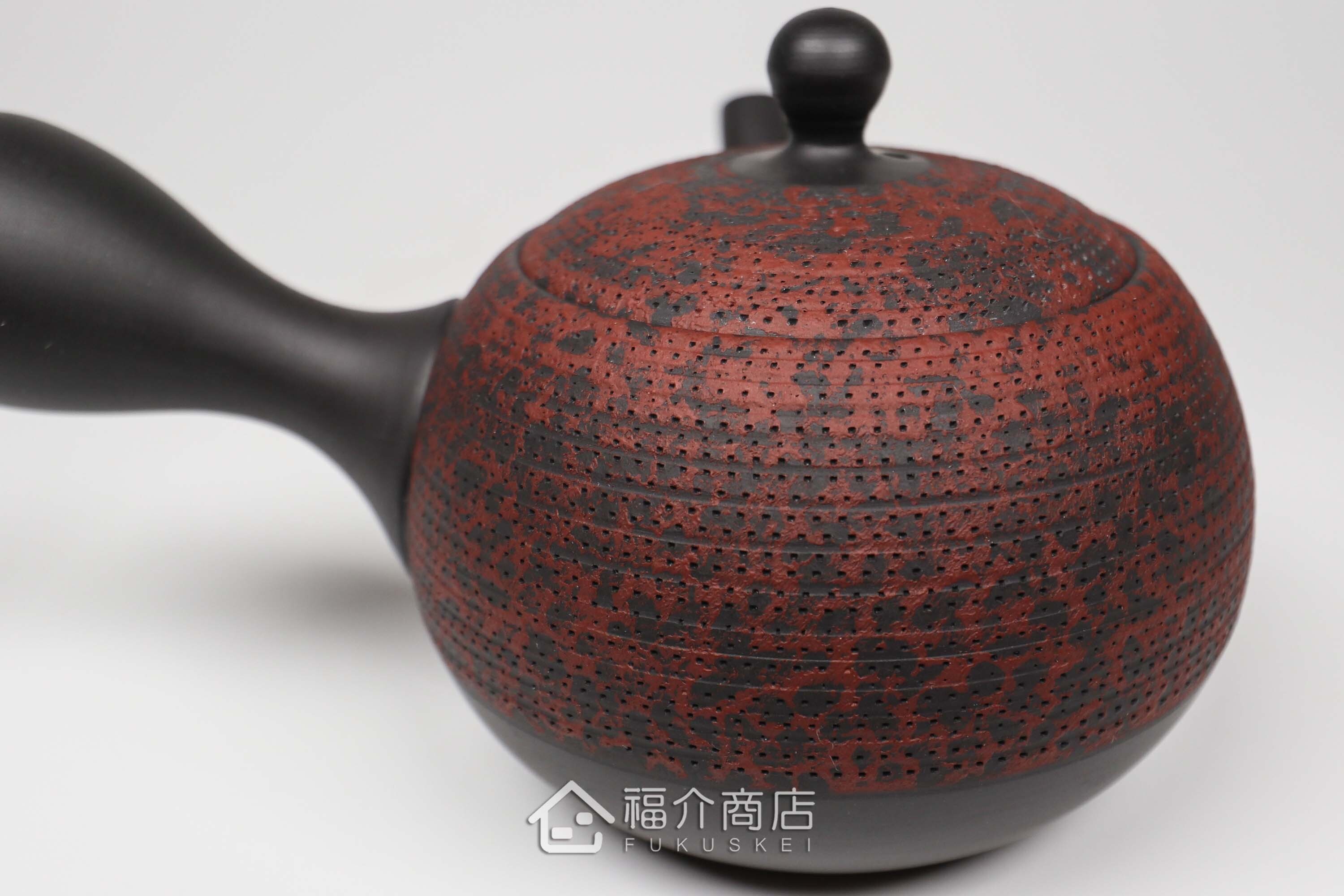 泡茶用的日本陶瓷茶壺