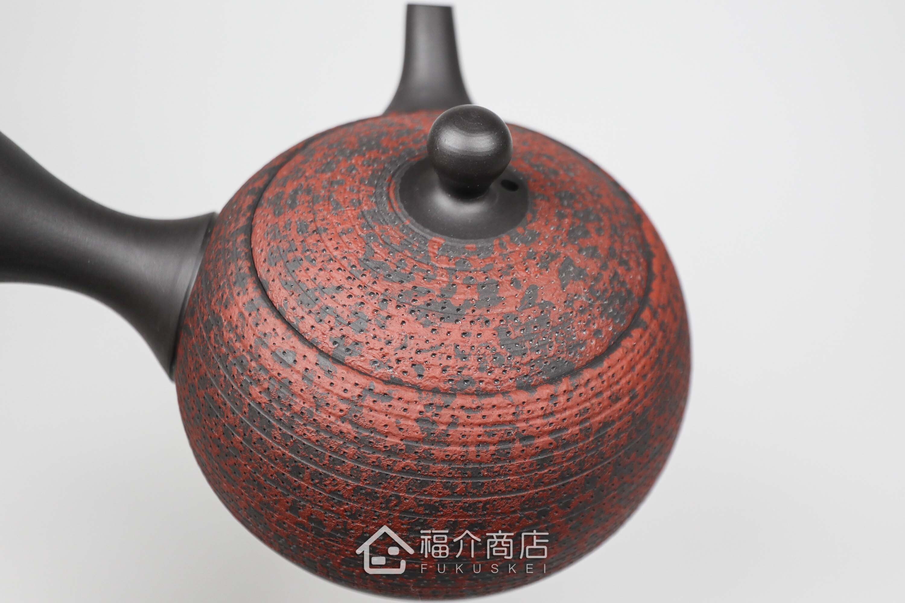 泡茶用的日本陶瓷茶壺