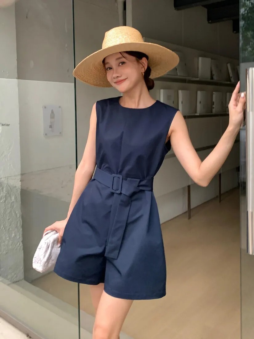 夏日百搭素面附腰帶圓領連身短褲S-M / 2色 (Elegant & Love)