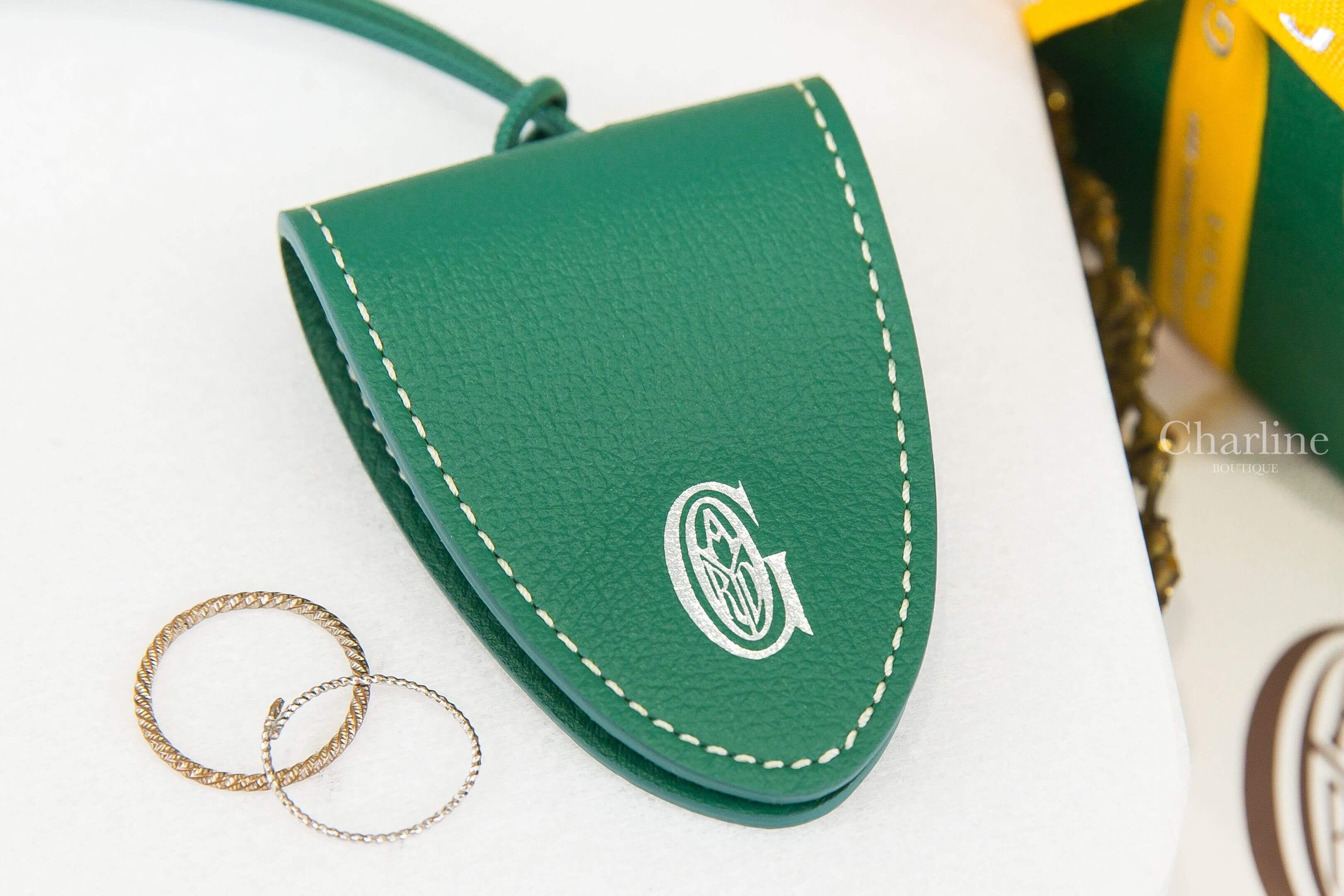 Goyard Croc Universel 綠色小牛皮磁吸吊飾