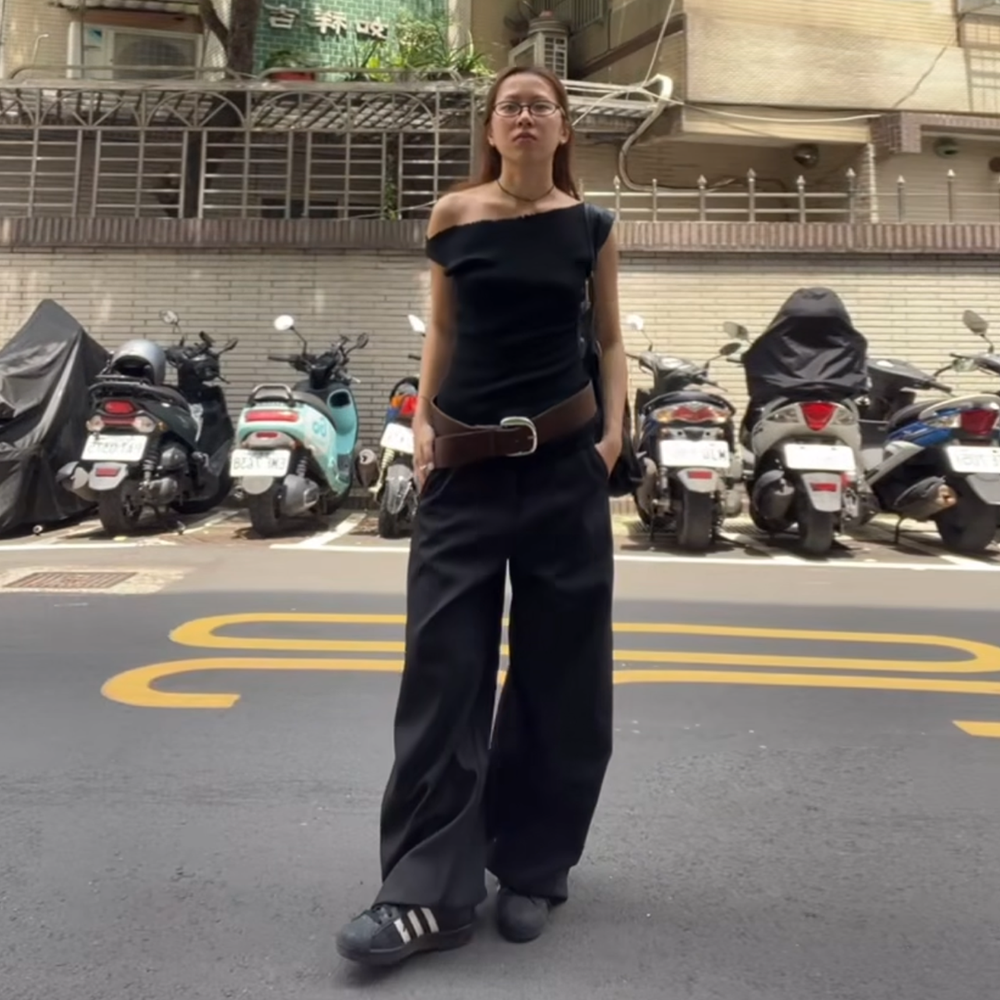 彎刀剪裁立體寬褲